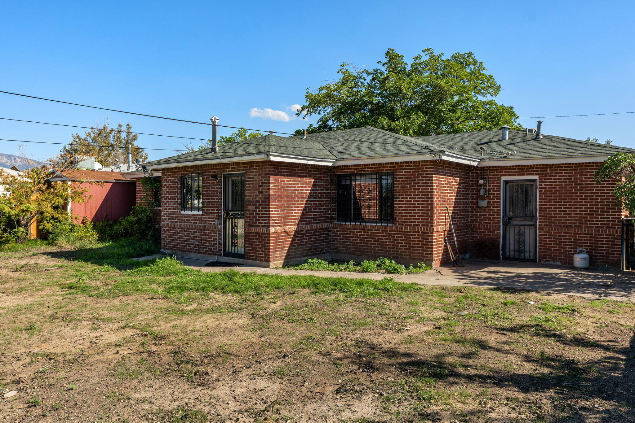 Photo 7 — 5803 Princess Jeanne Avenue NE