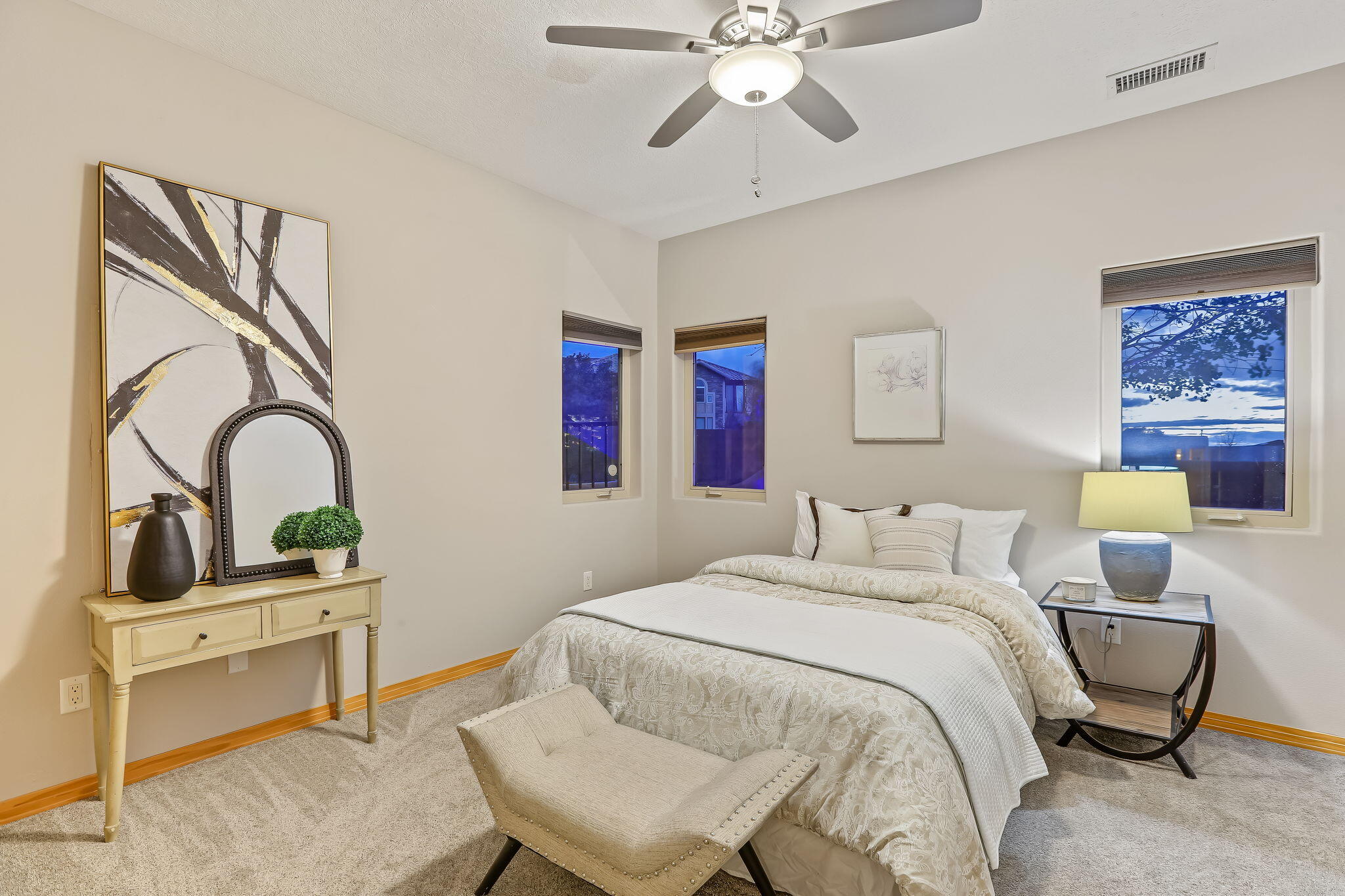 Photo 2 — 11605 Holly Avenue NE