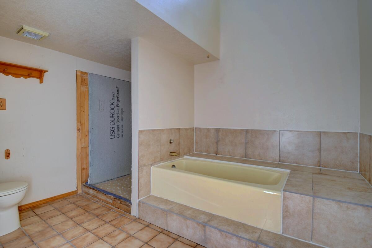 Photo 19 — 35 N Stallion Road