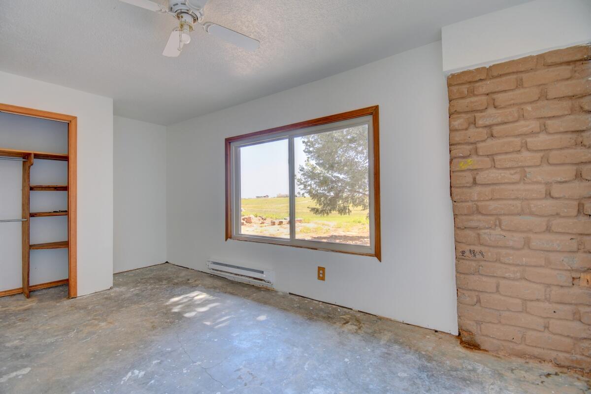 Photo 4 — 35 N Stallion Road
