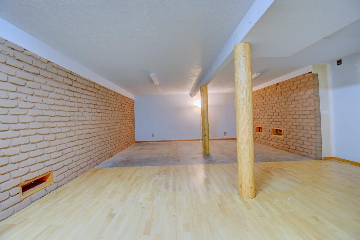 Photo 11 — 35 N Stallion Road