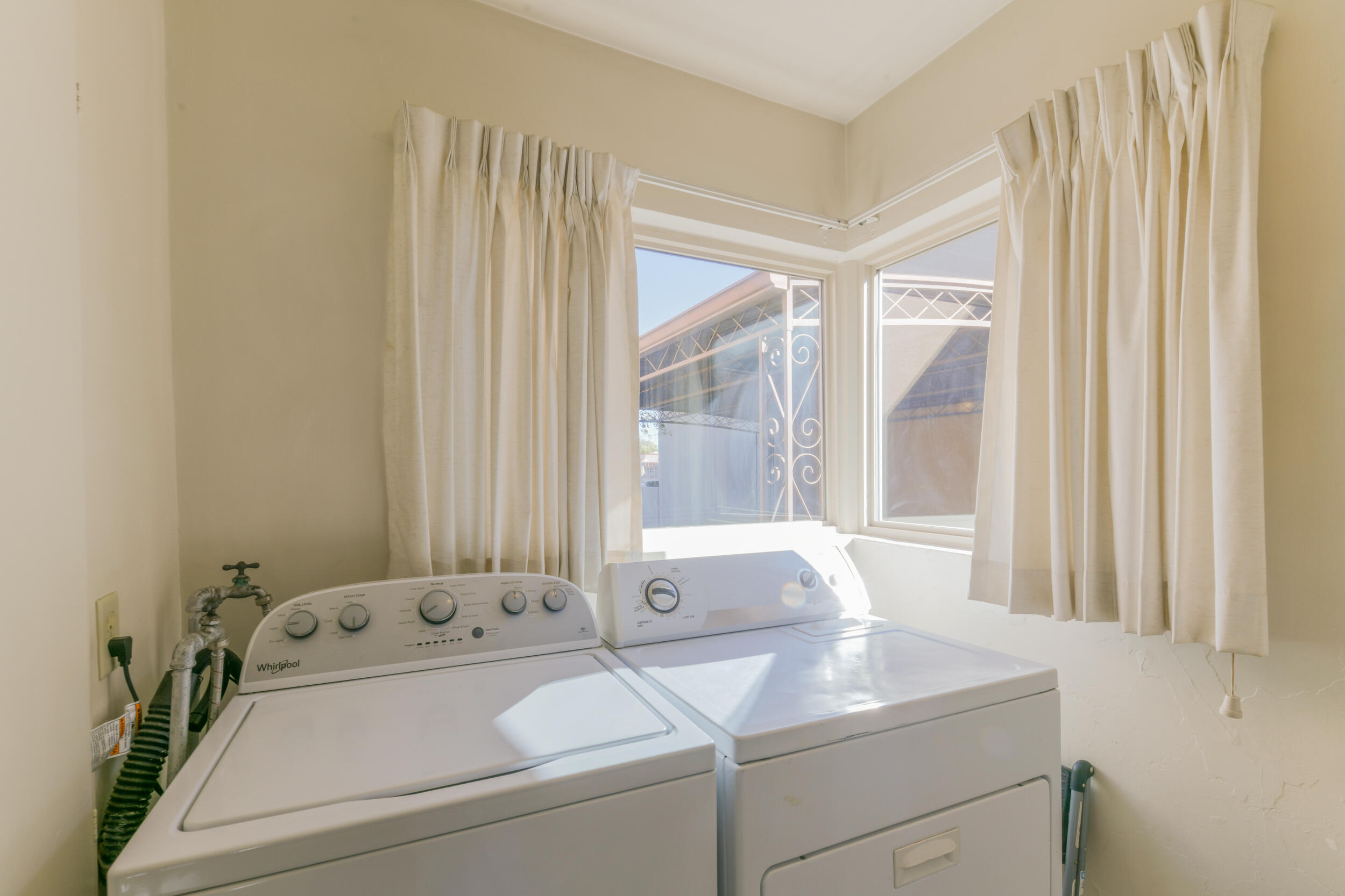 Photo 11 — 2406 Lilac Drive NW