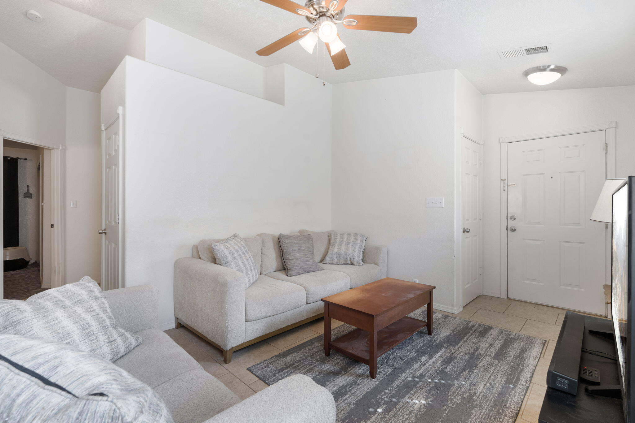 Photo 17 — 7025 Skylar Drive NE