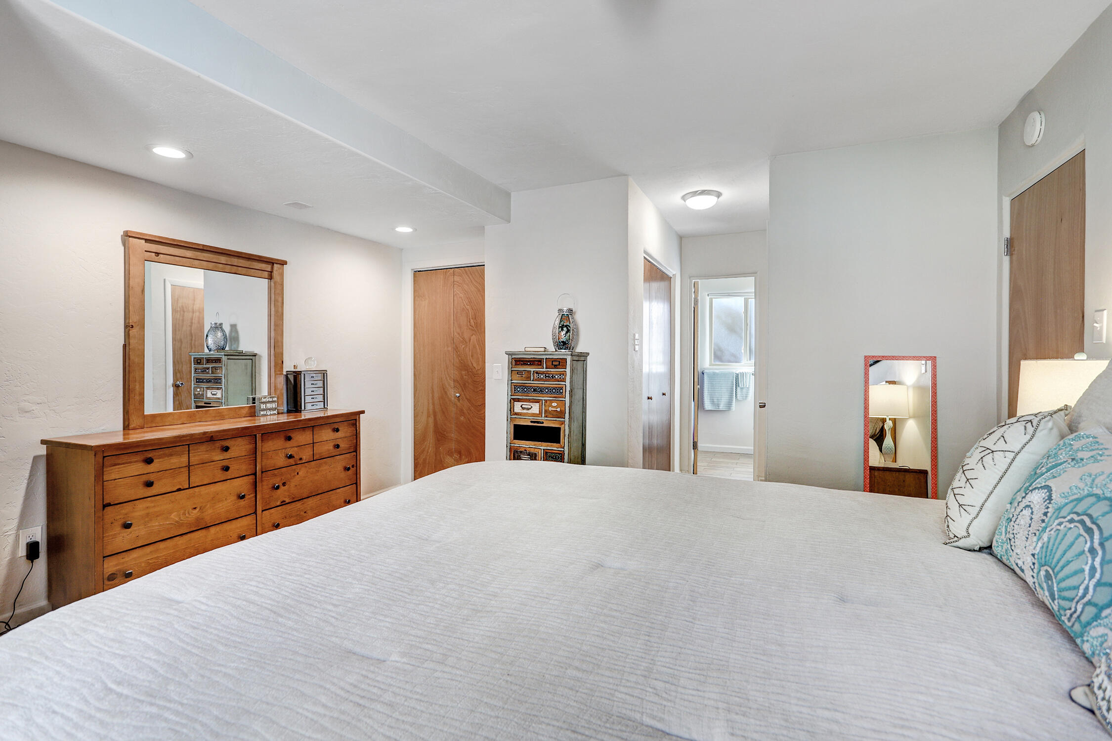 Photo 15 — 204 Monroe Street NE