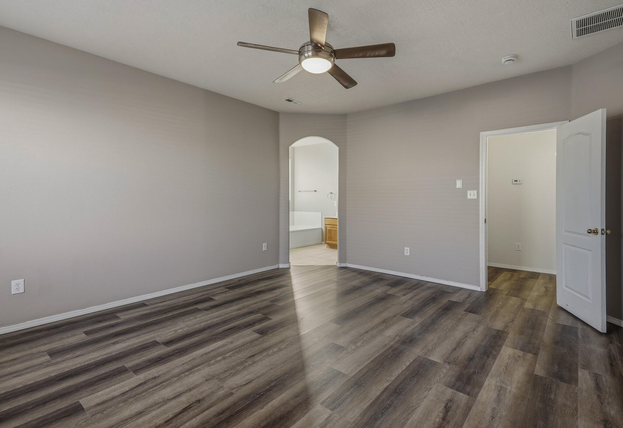 Photo 12 — 9320 Battle Creek Trail NW