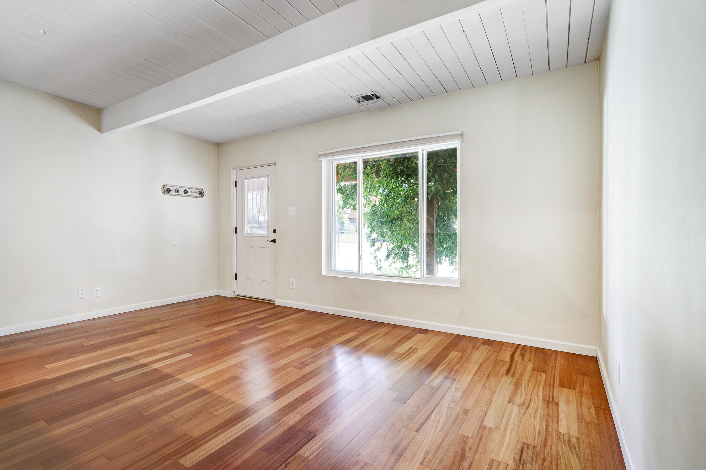 Photo 12 — 2733 Florida Street NE
