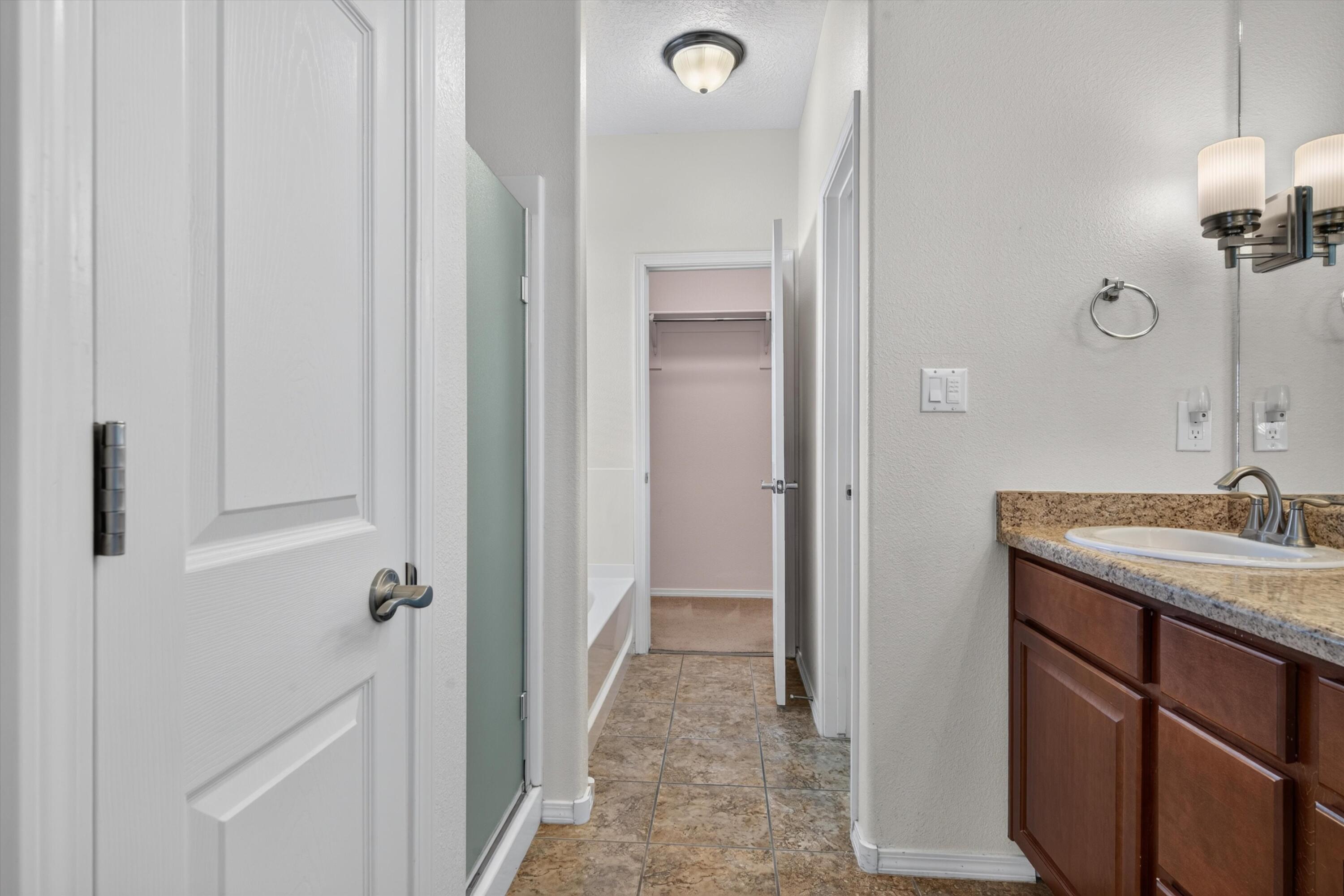 Photo 19 — 6019 Mafraq Avenue NW