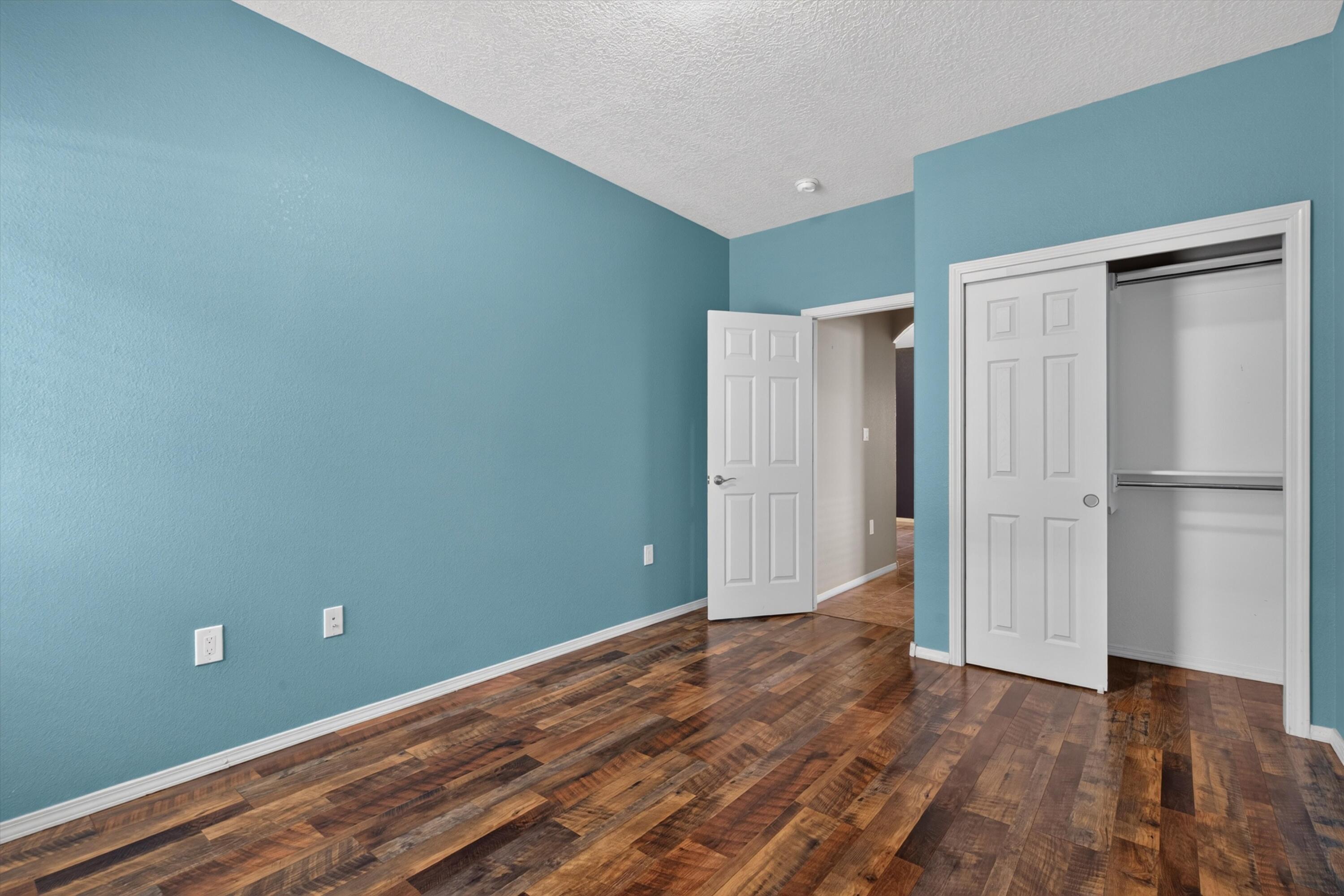 Photo 16 — 6019 Mafraq Avenue NW