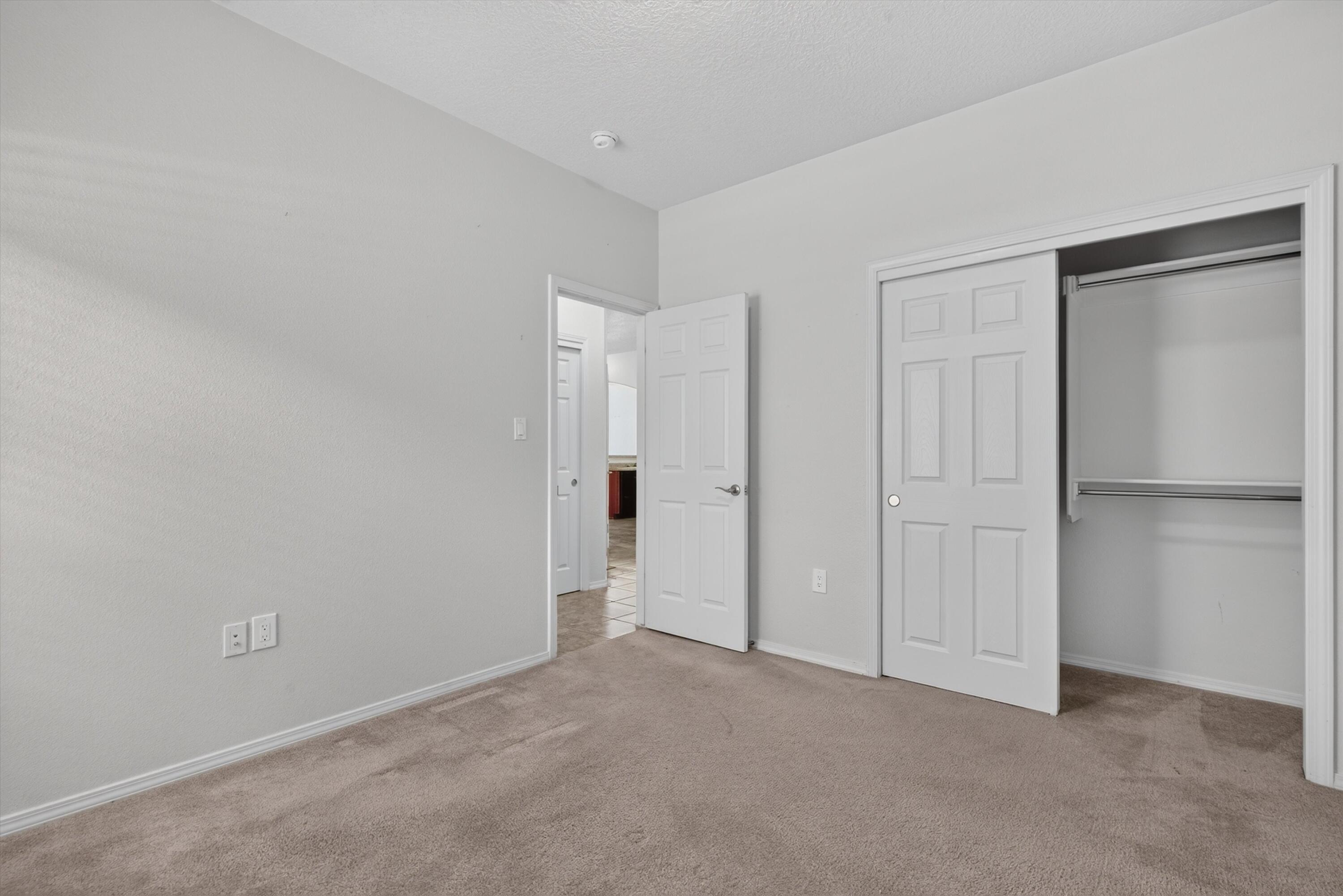 Photo 9 — 6019 Mafraq Avenue NW