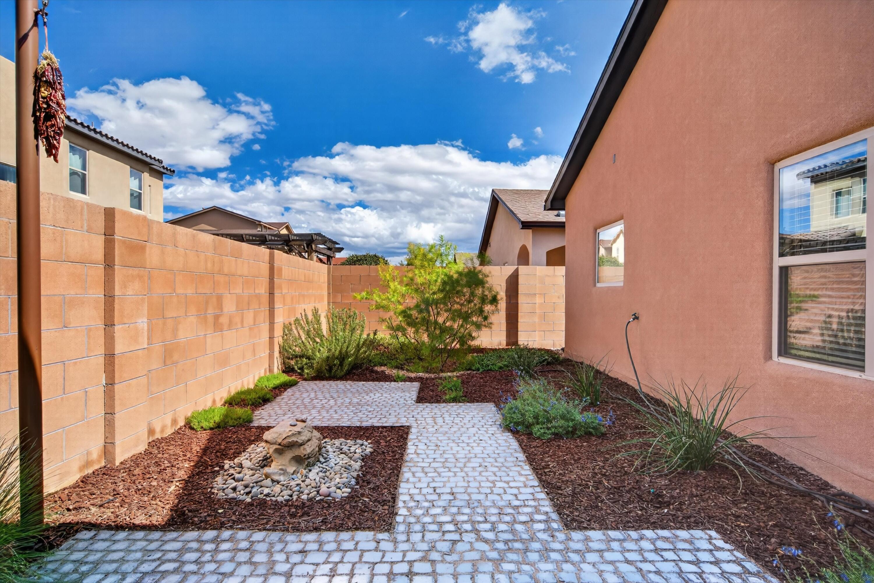 Photo 5 — 6019 Mafraq Avenue NW