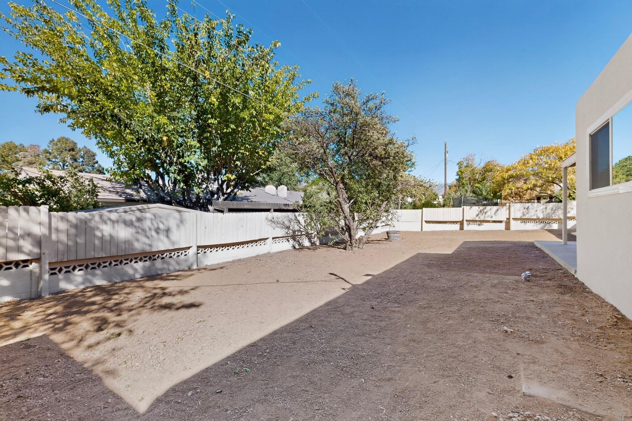 Photo 4 — 9313 Las Calabazillas Road NE