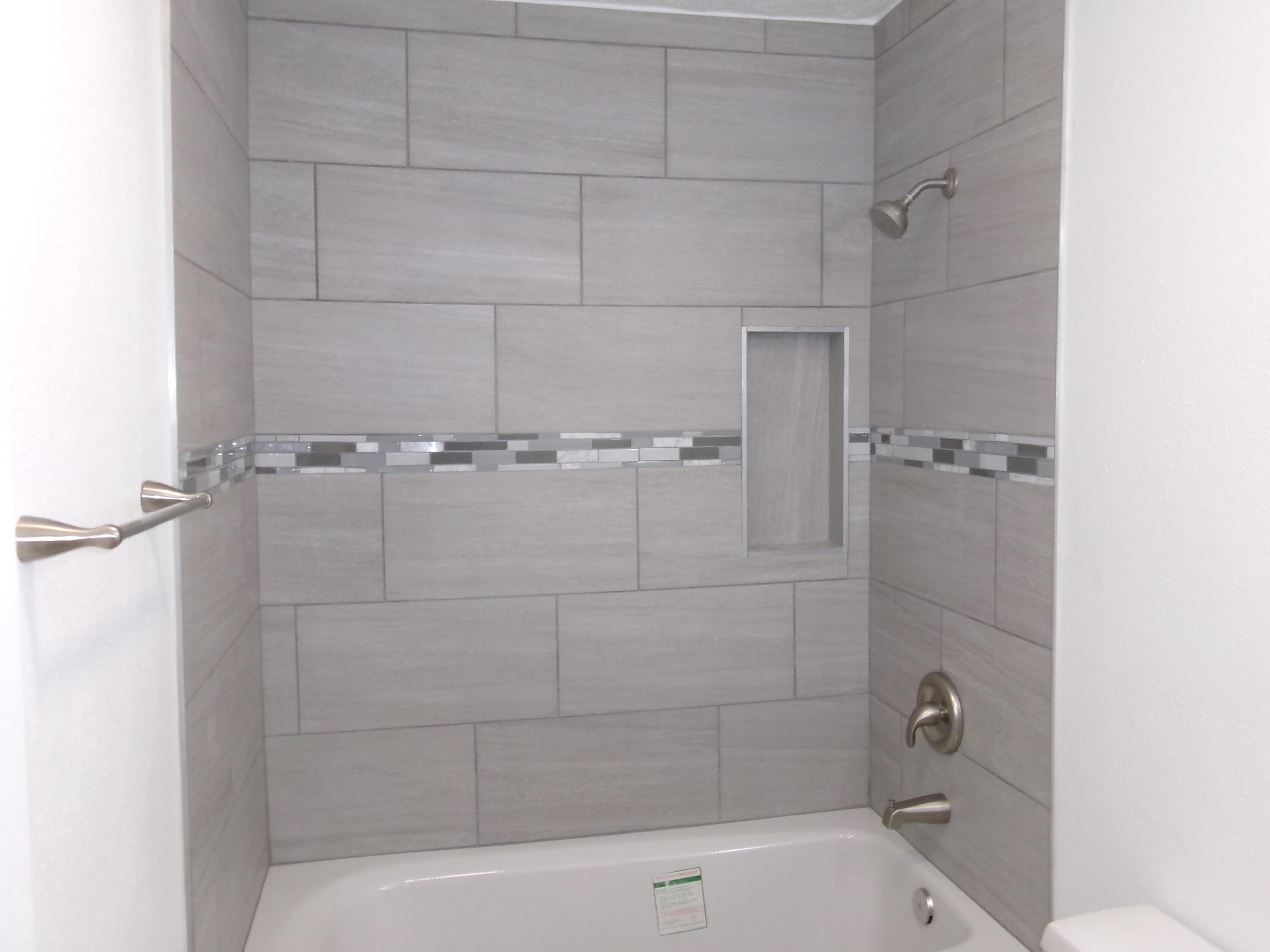 Photo 15 — 4011 Broadview Place NW