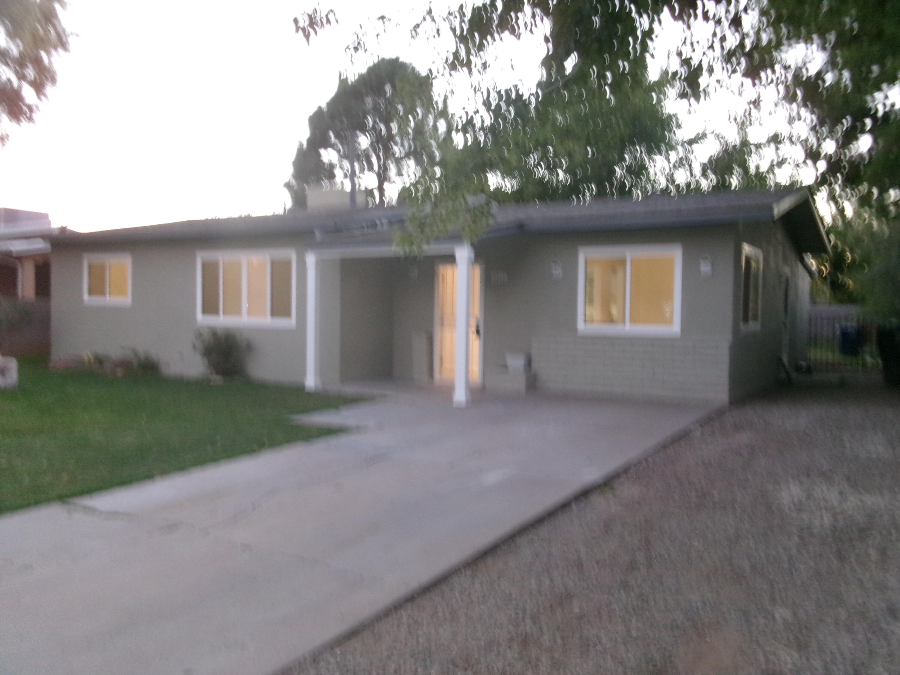 Photo 8 — 4011 Broadview Place NW