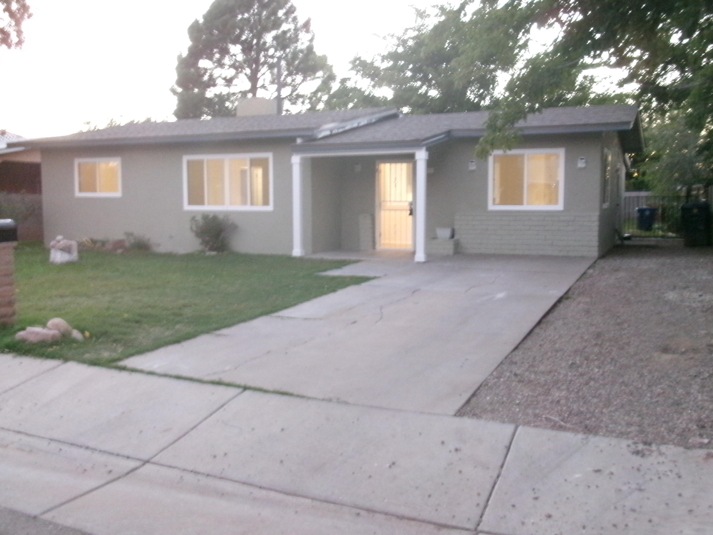 Photo 7 — 4011 Broadview Place NW