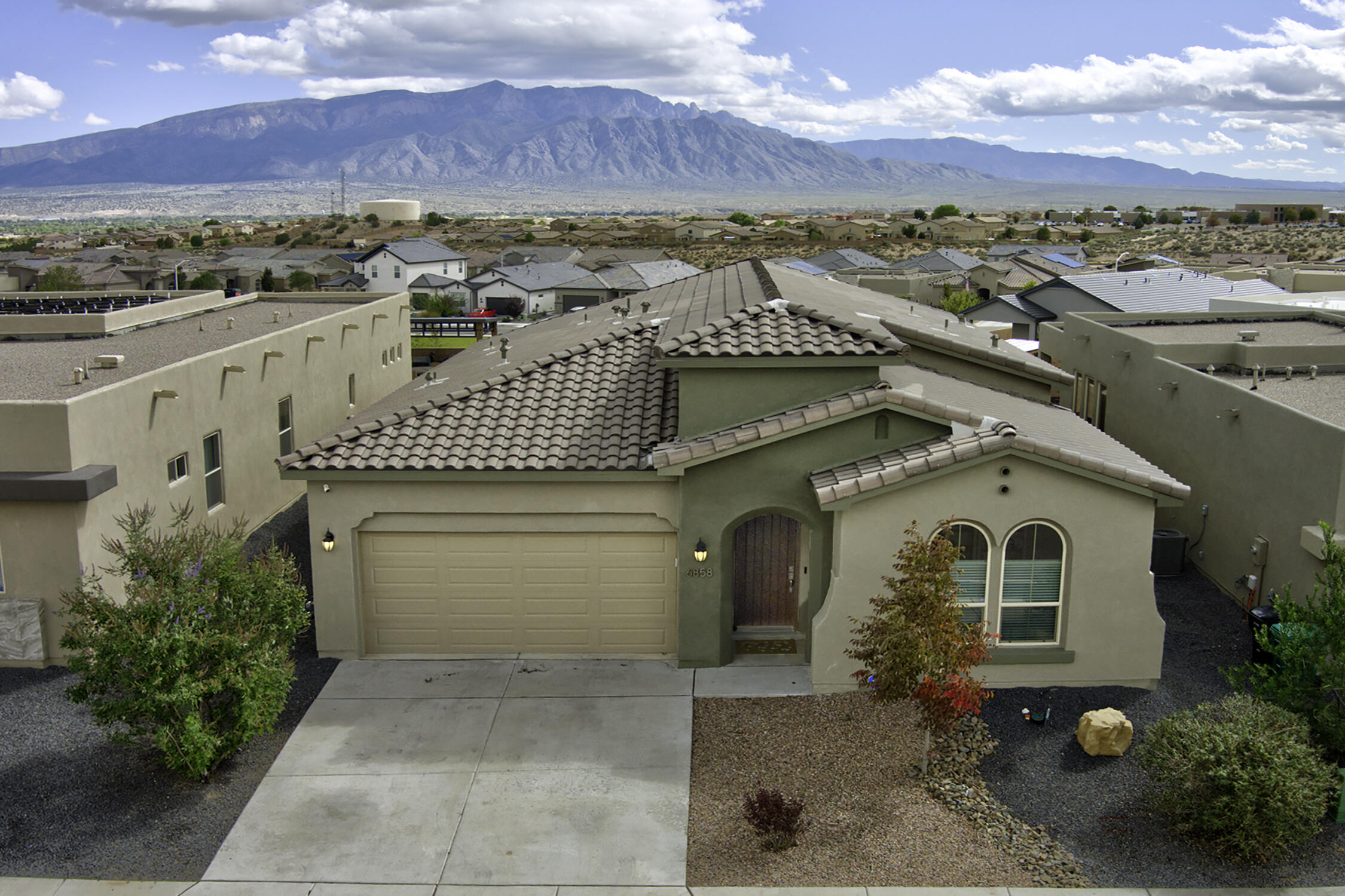 6858 Cleary Loop NE, Rio Rancho, NM 87144