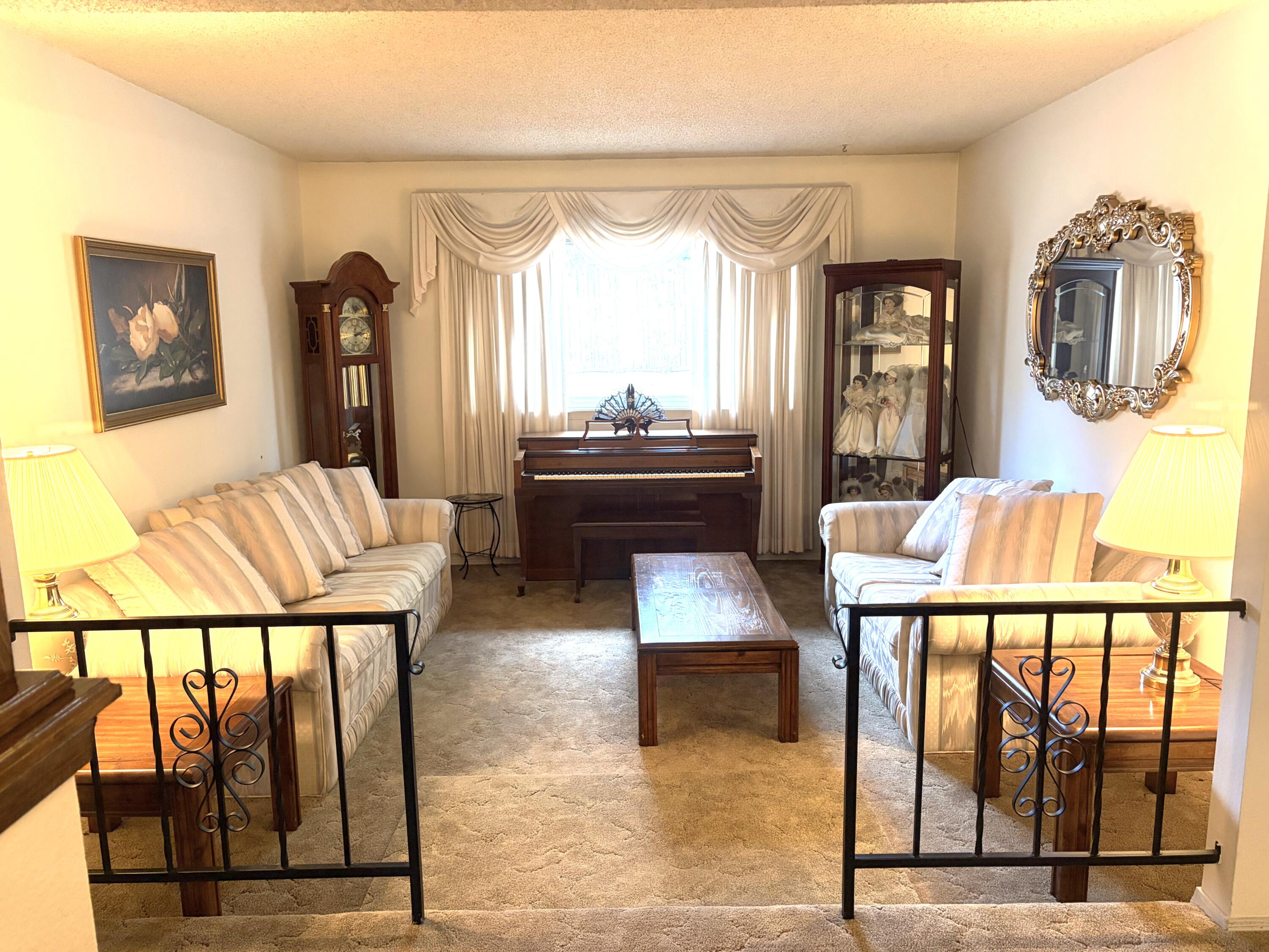 Photo 14 — 6613 Hensch Avenue NE