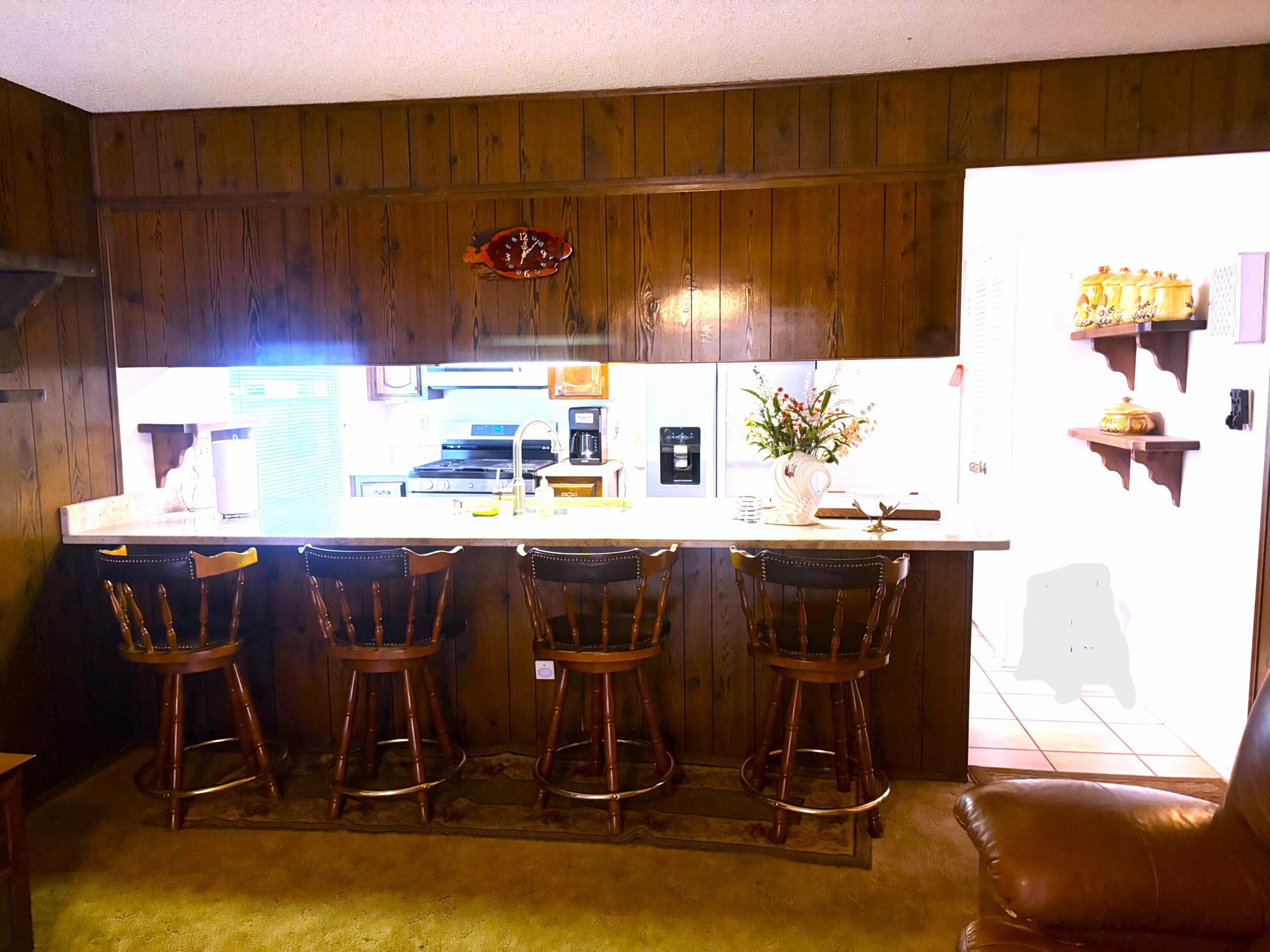 Photo 11 — 6613 Hensch Avenue NE