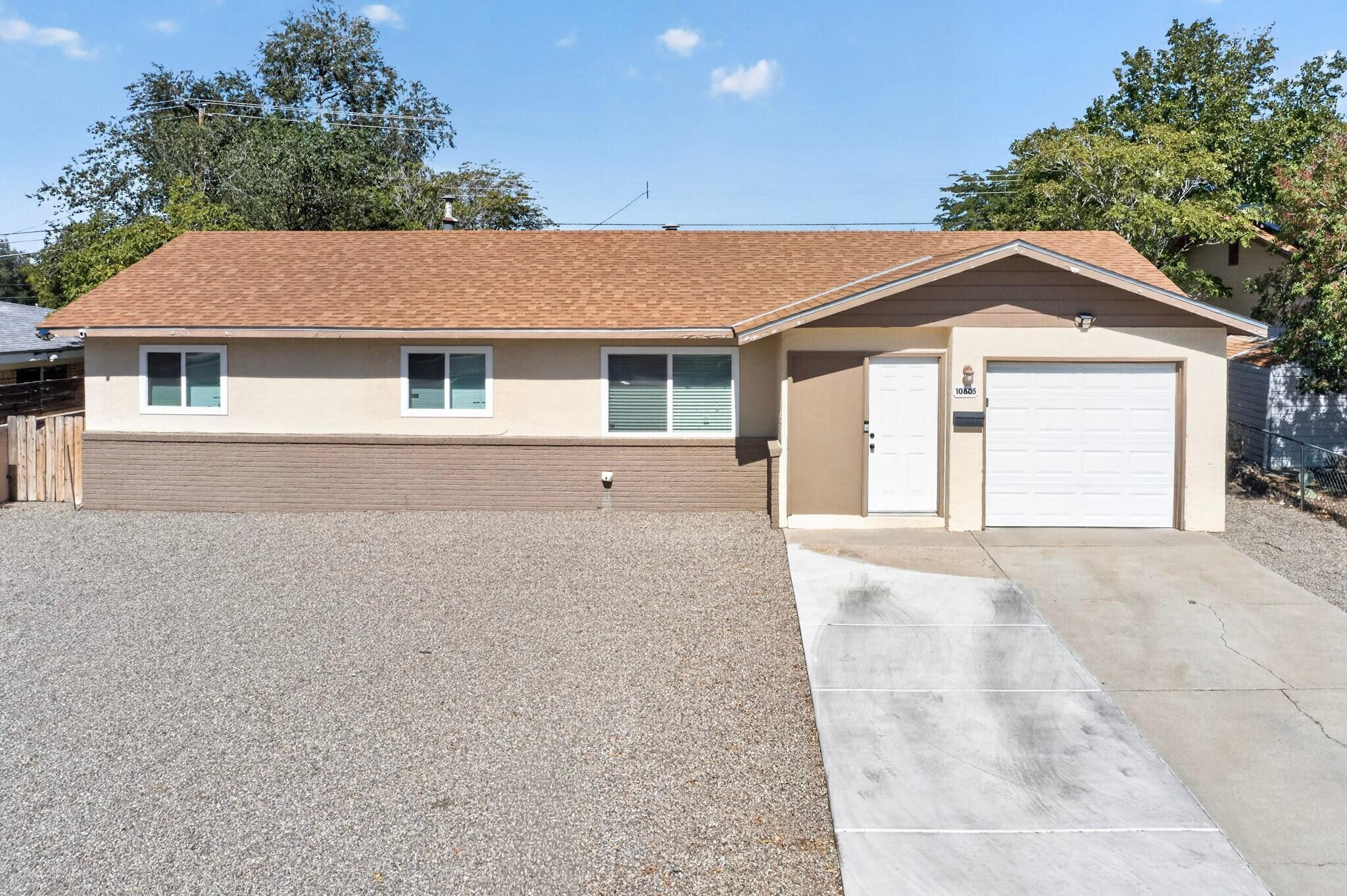 Photo 7 — 10605 Menaul Boulevard NE