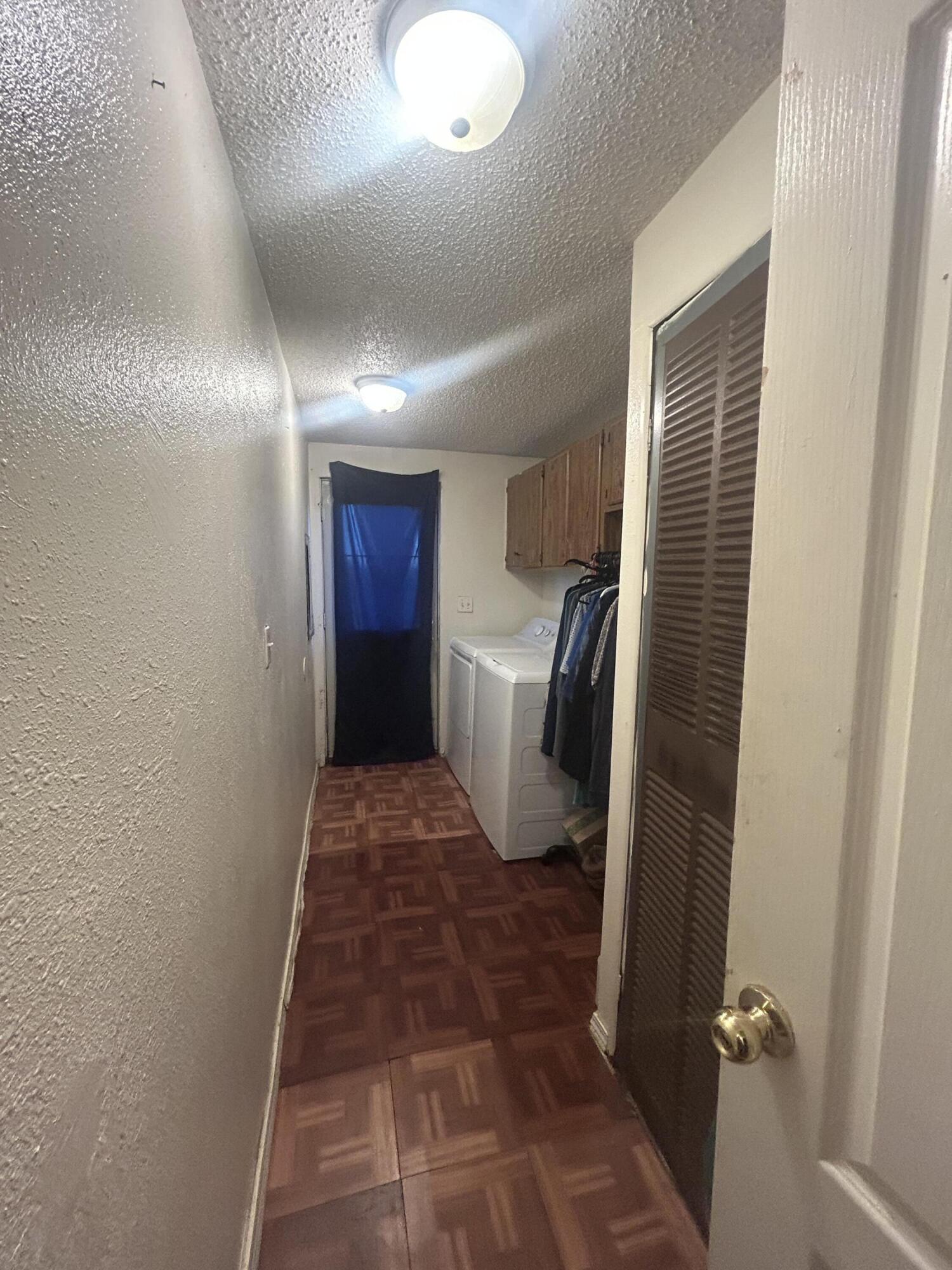 Photo 11 — 3004 Owen Road SW