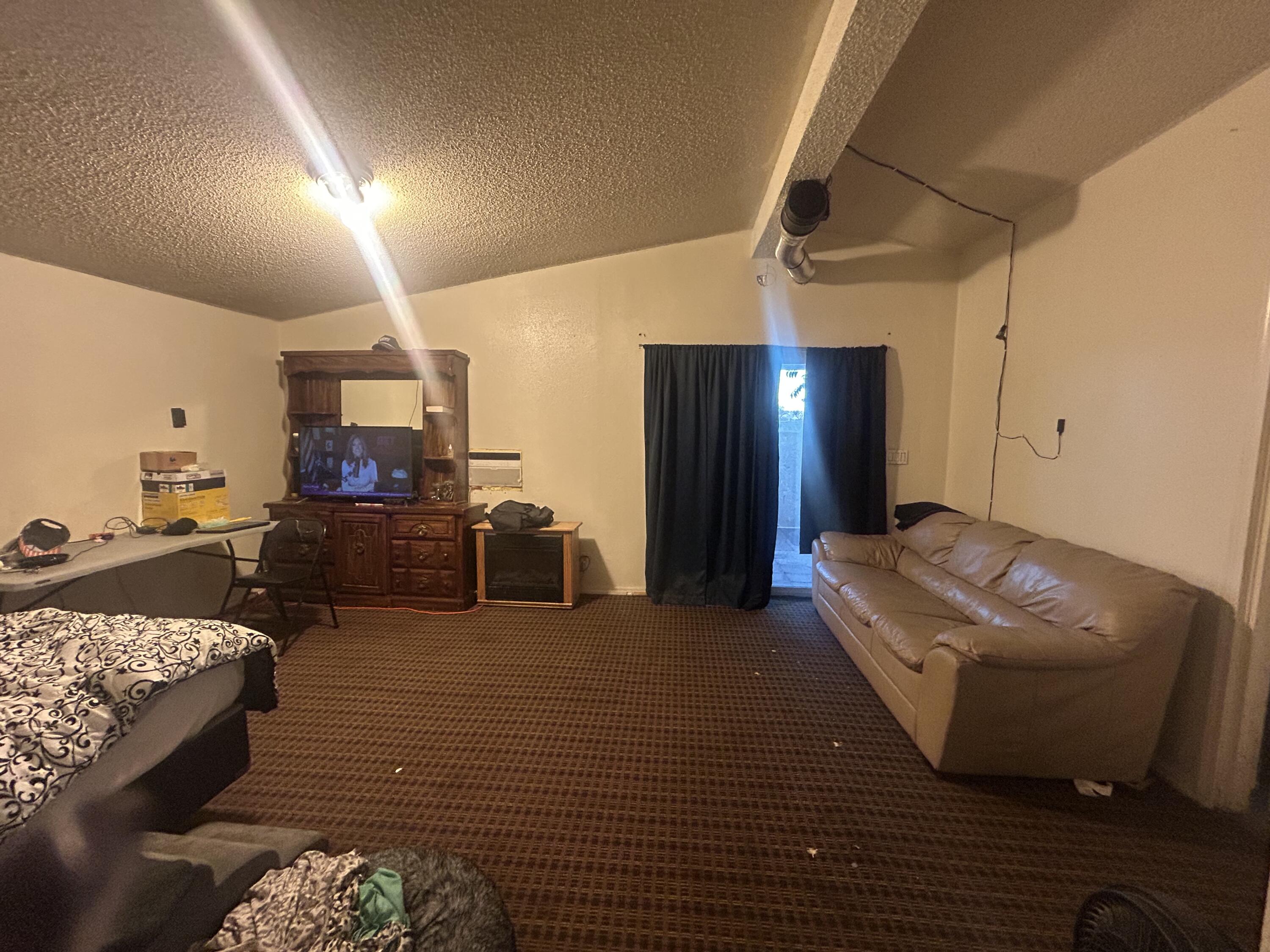Photo 5 — 3004 Owen Road SW