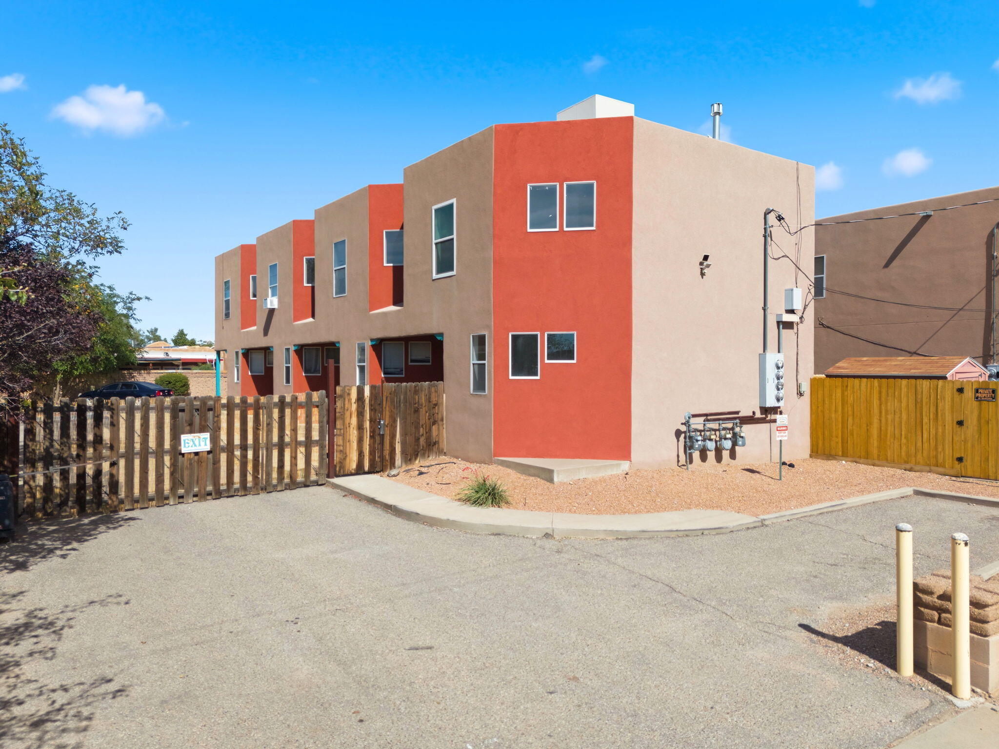 Photo 3 — 615 Menaul Boulevard NW E
