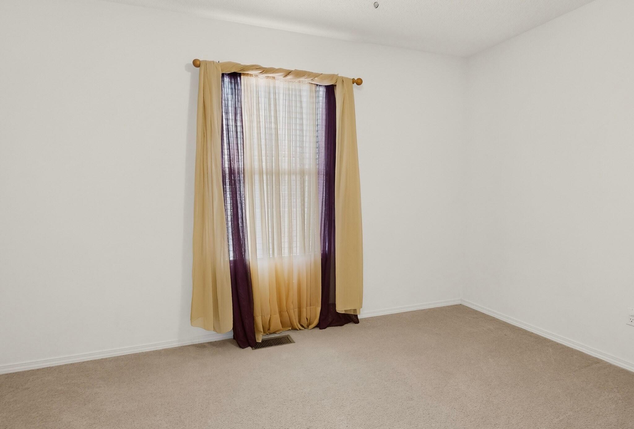 Photo 17 — 960 Villarrica Street NW