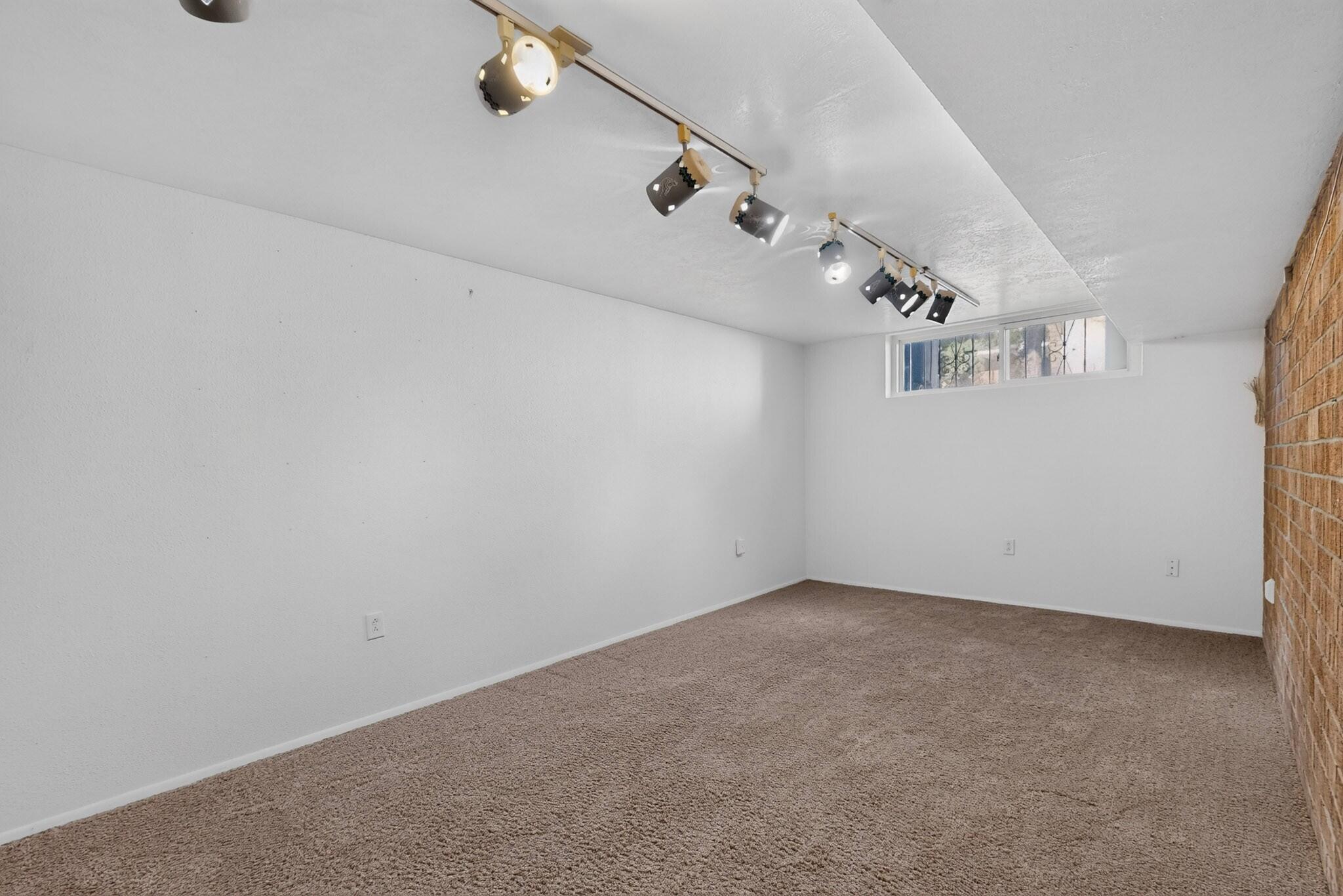 Photo 15 — 2800 Tennessee Street NE
