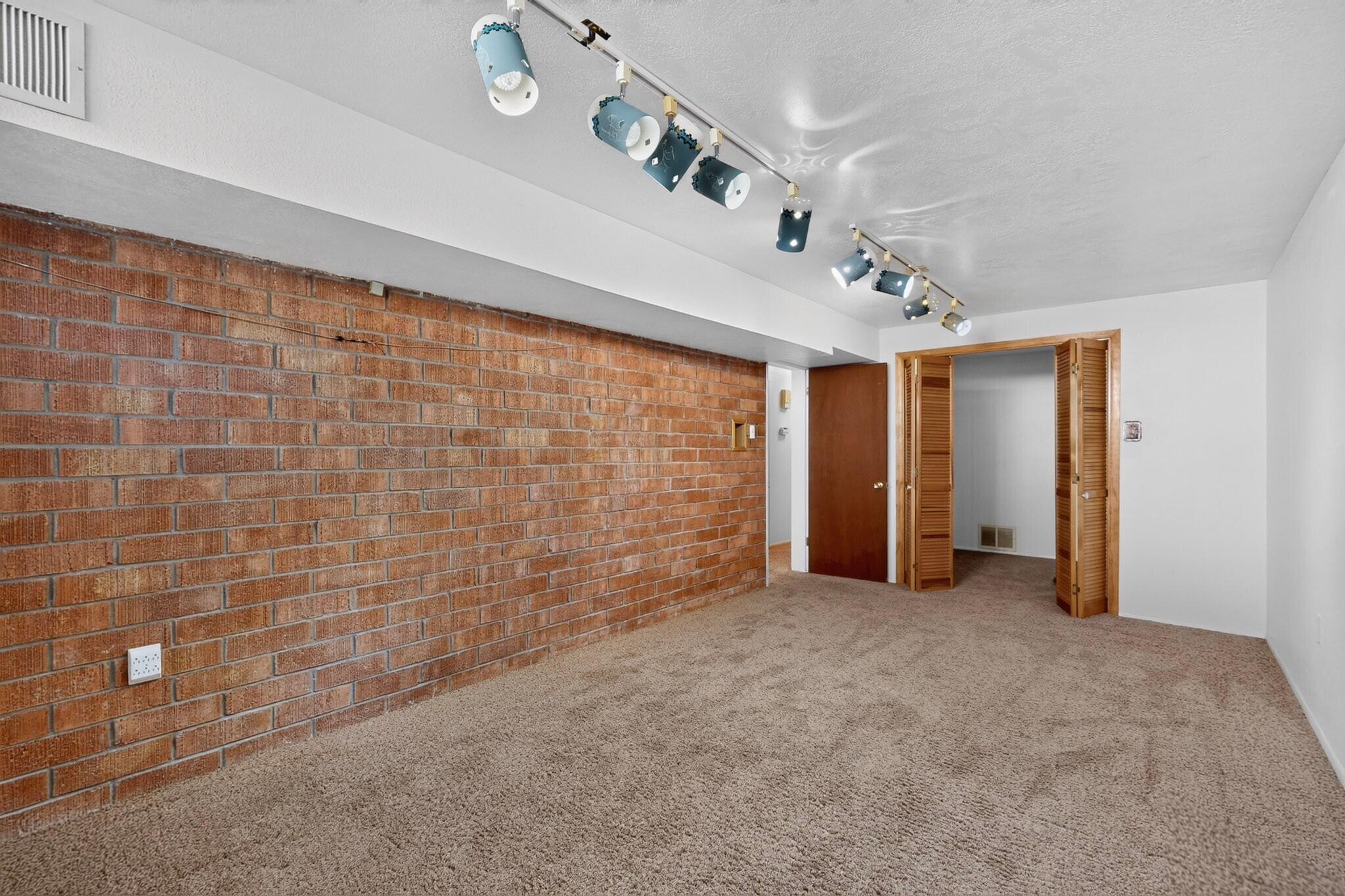 Photo 14 — 2800 Tennessee Street NE