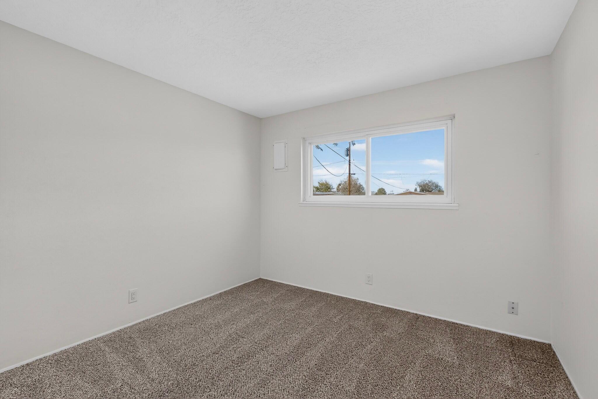 Photo 19 — 5723 Fairfax Drive NW