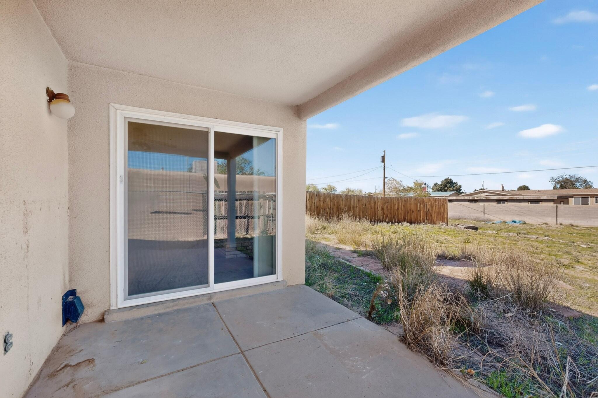 Photo 9 — 5723 Fairfax Drive NW
