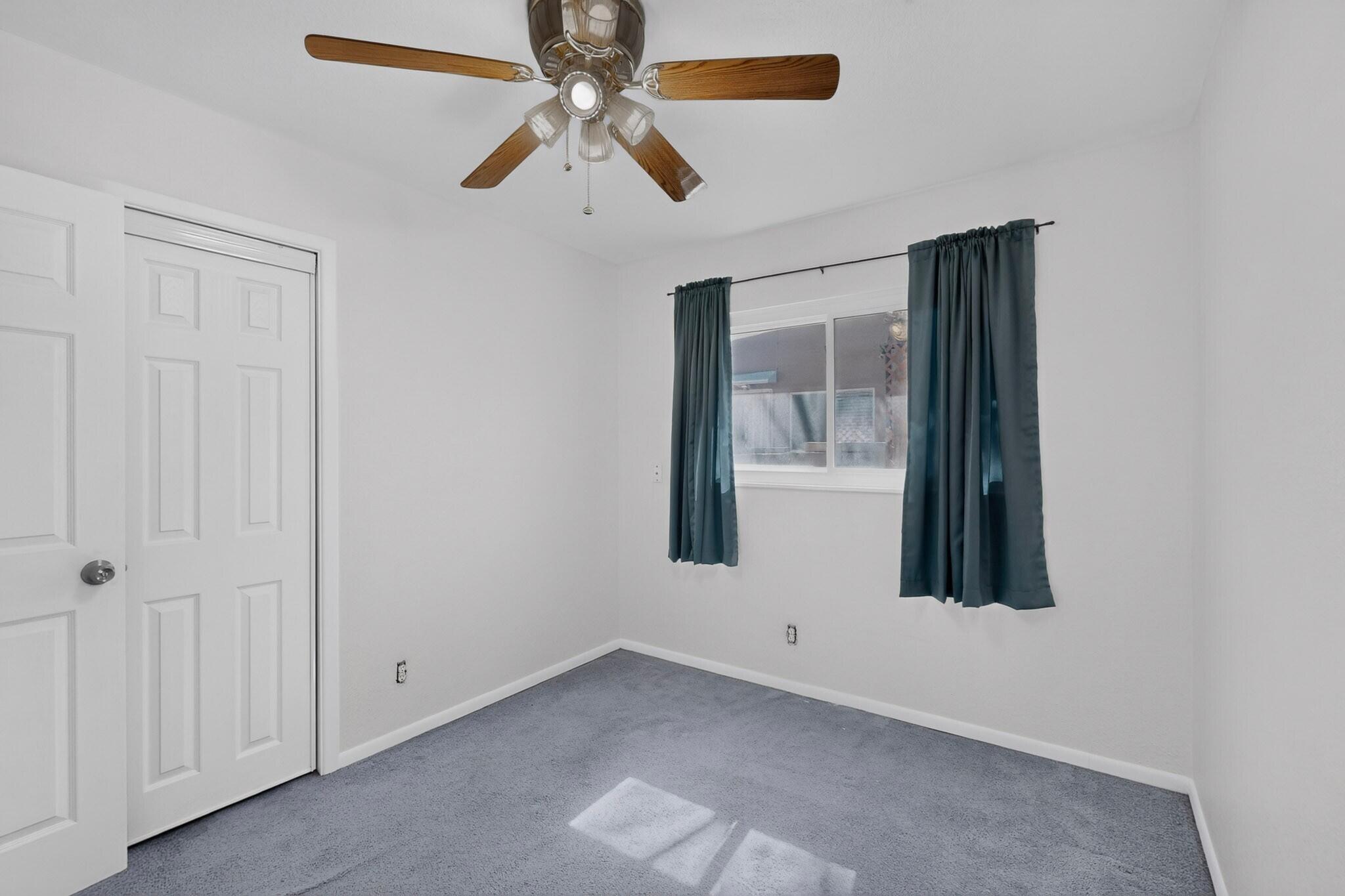 Photo 12 — 308 Parsifal Street NE
