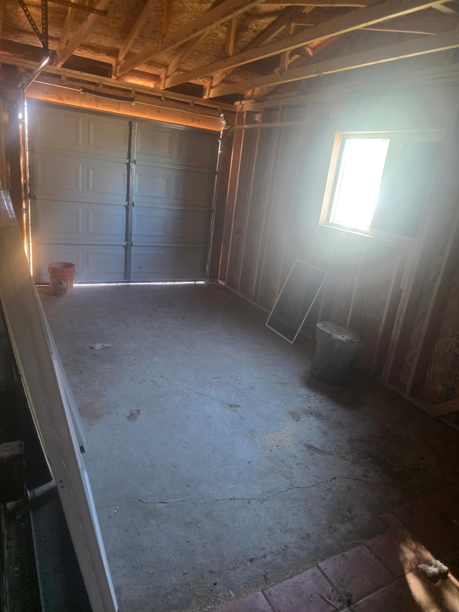 Photo 9 — 629 Ortiz Drive SE