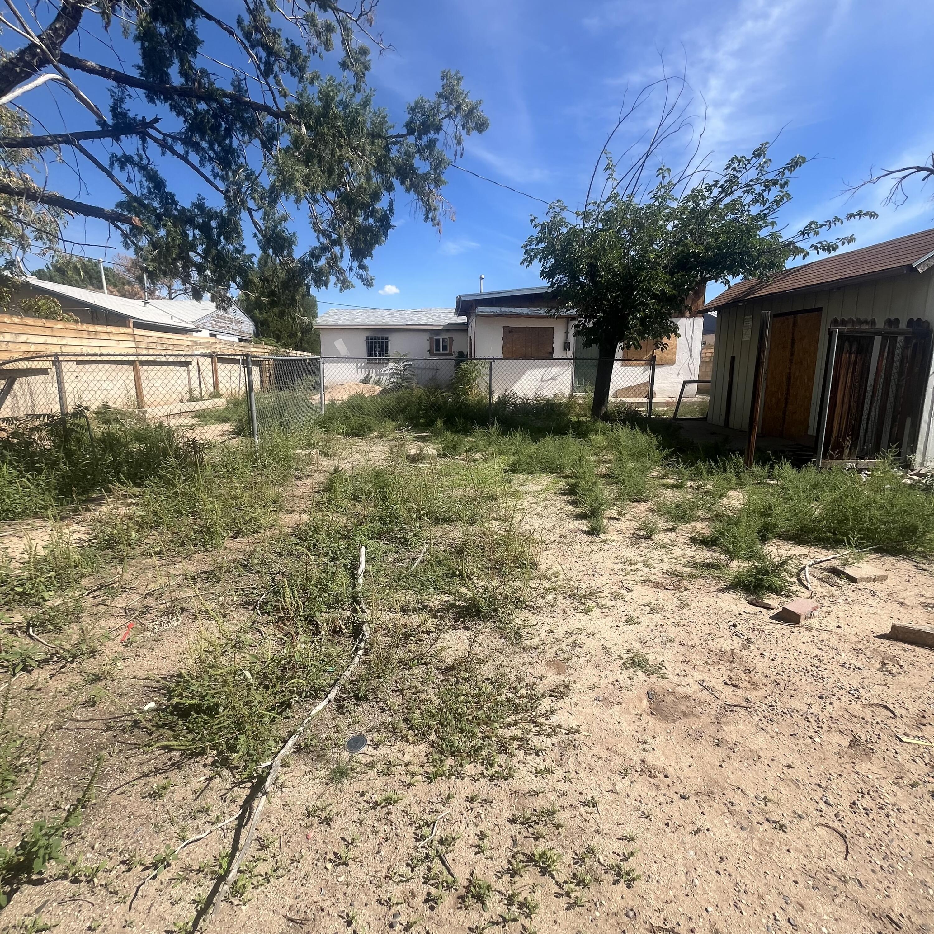 Photo 3 — 629 Ortiz Drive SE