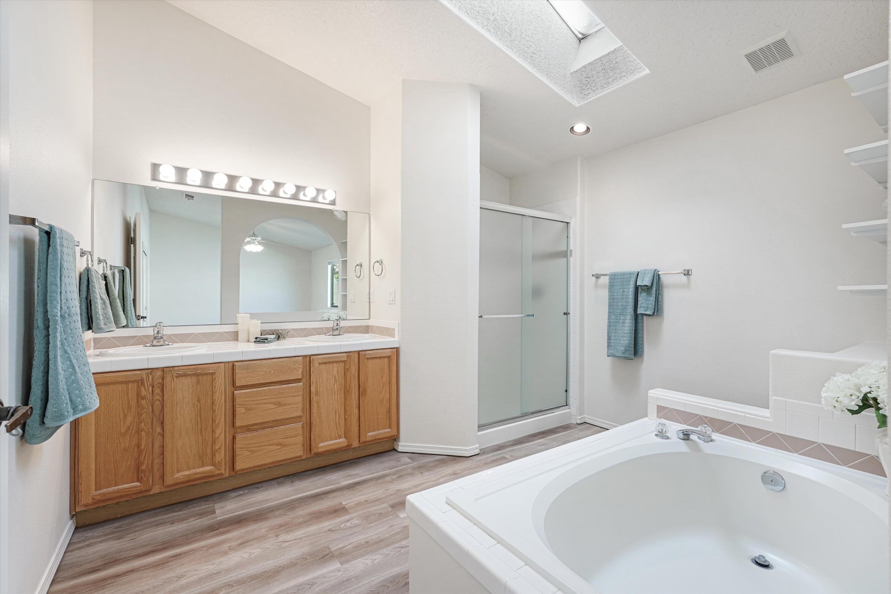 Photo 2 — 4553 Aguila Road SE