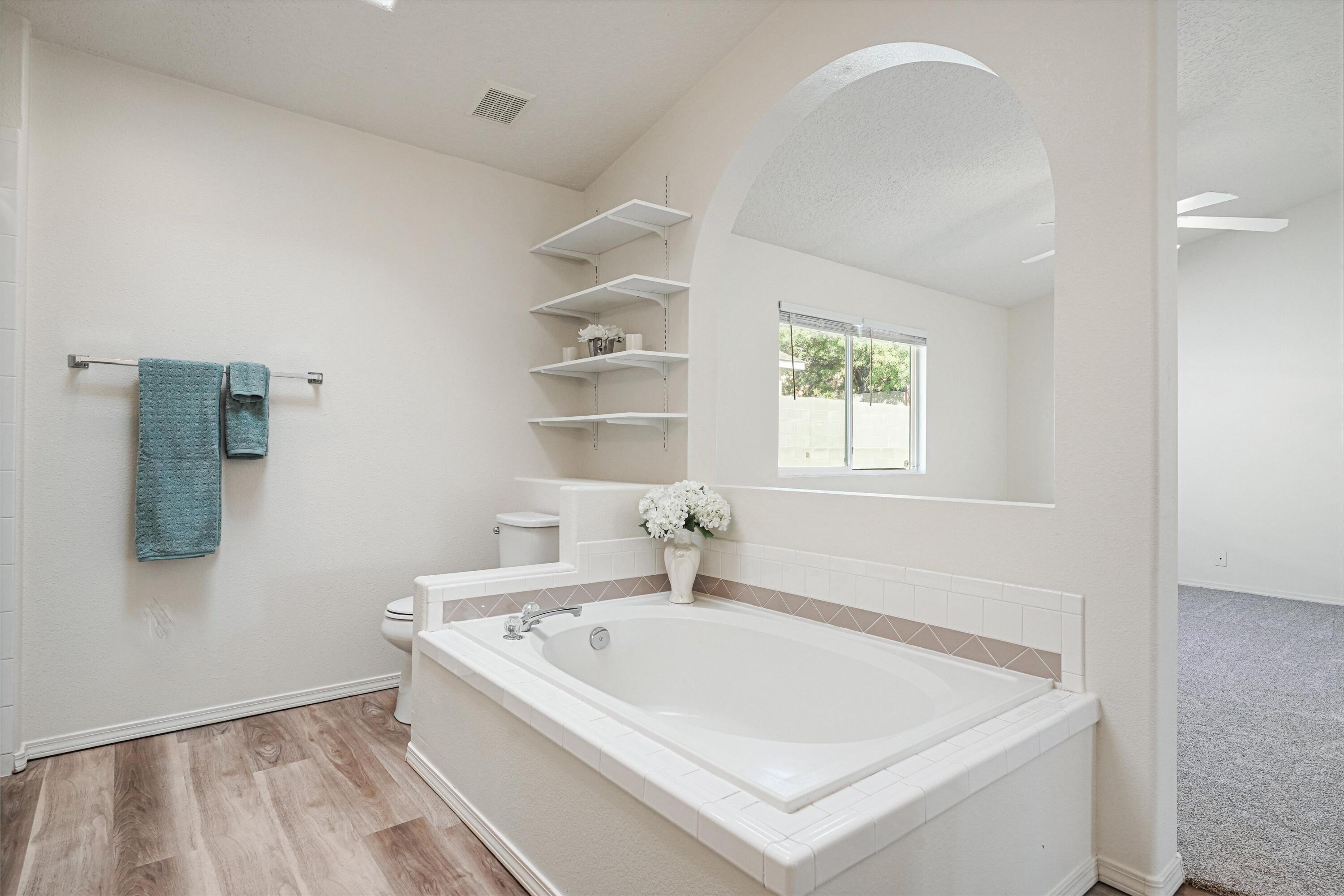 Photo 3 — 4553 Aguila Road SE