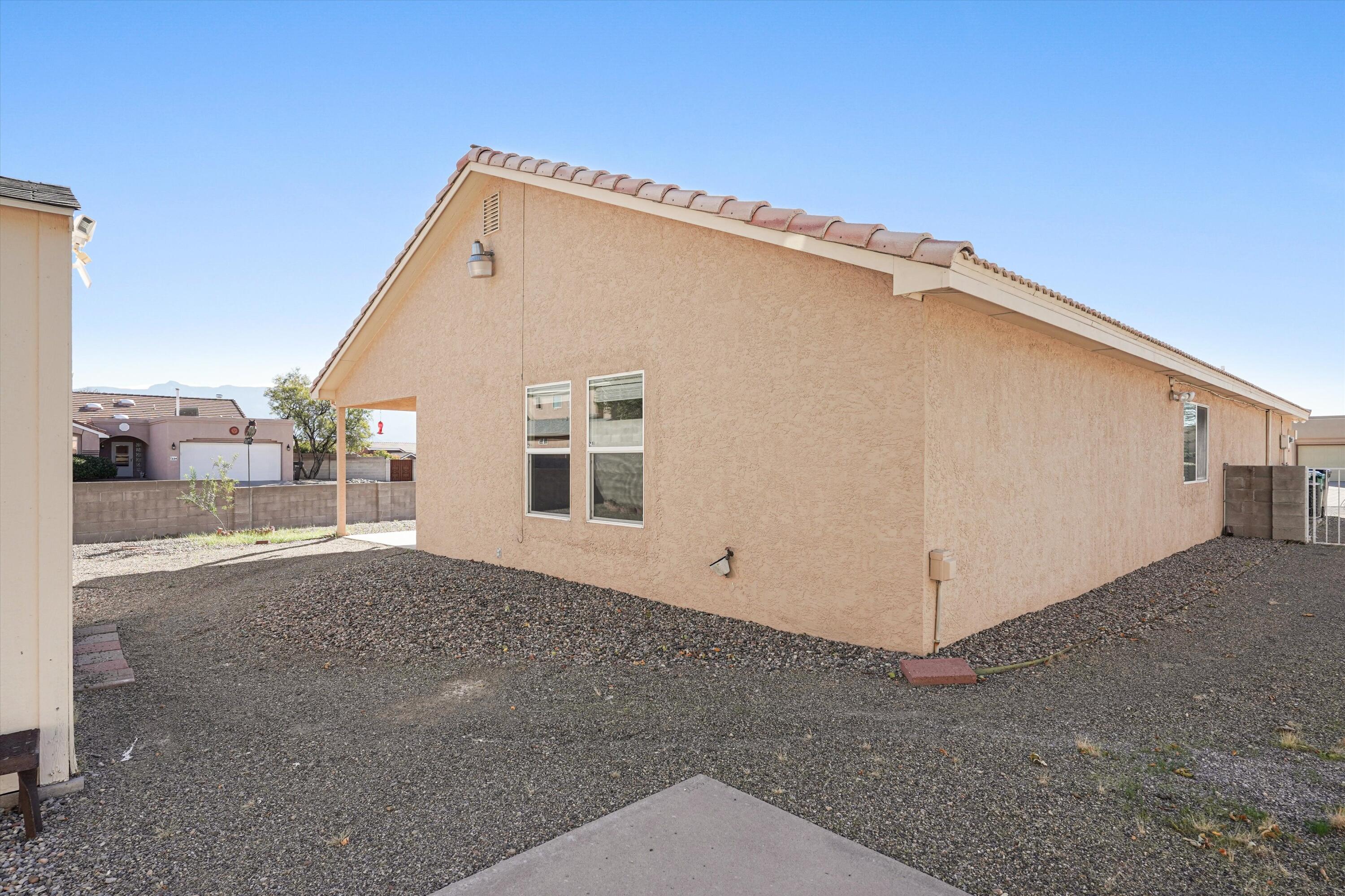 Photo 19 — 4553 Aguila Road SE