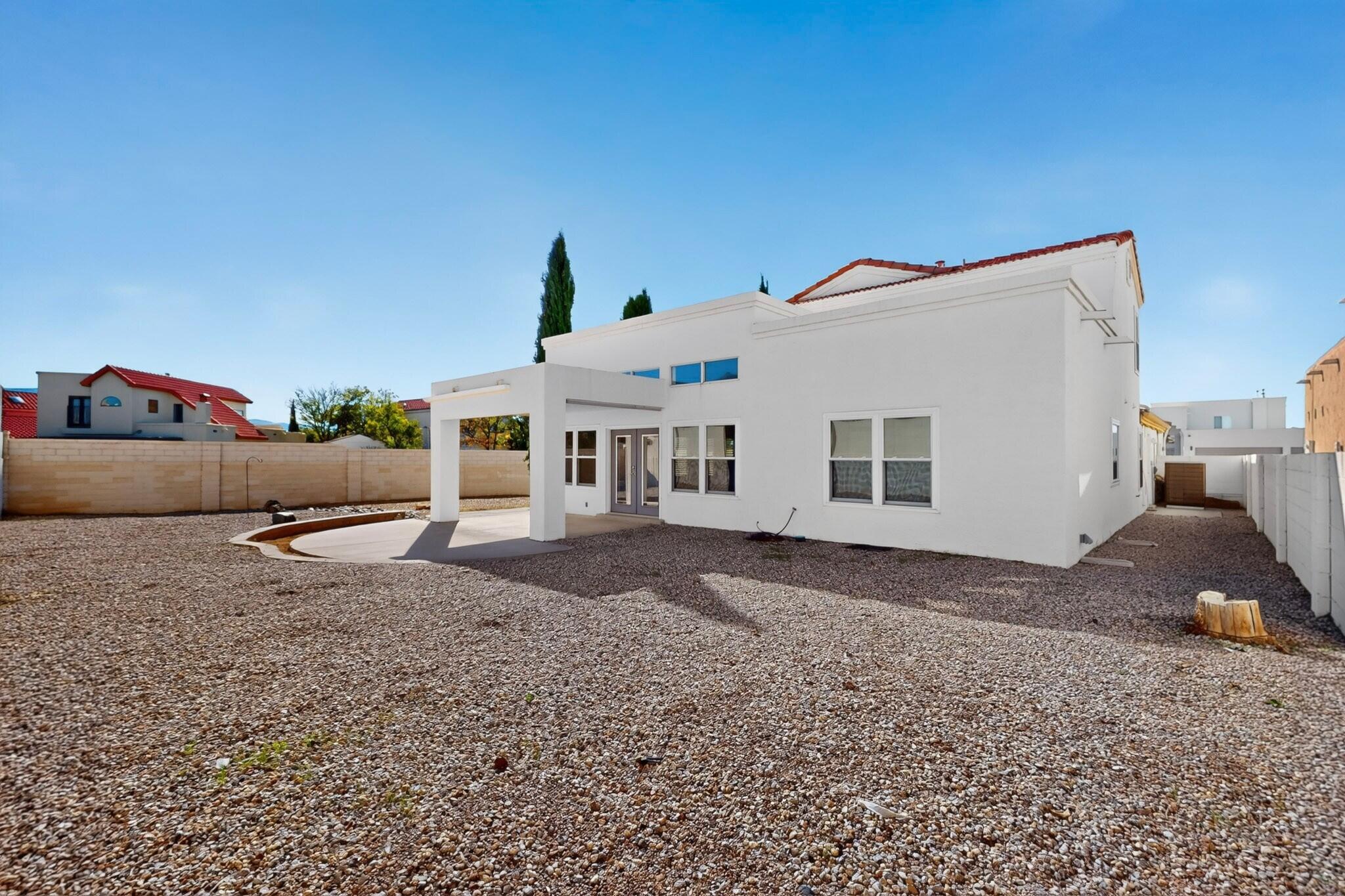 Photo 5 — 233 Nicklaus Drive SE