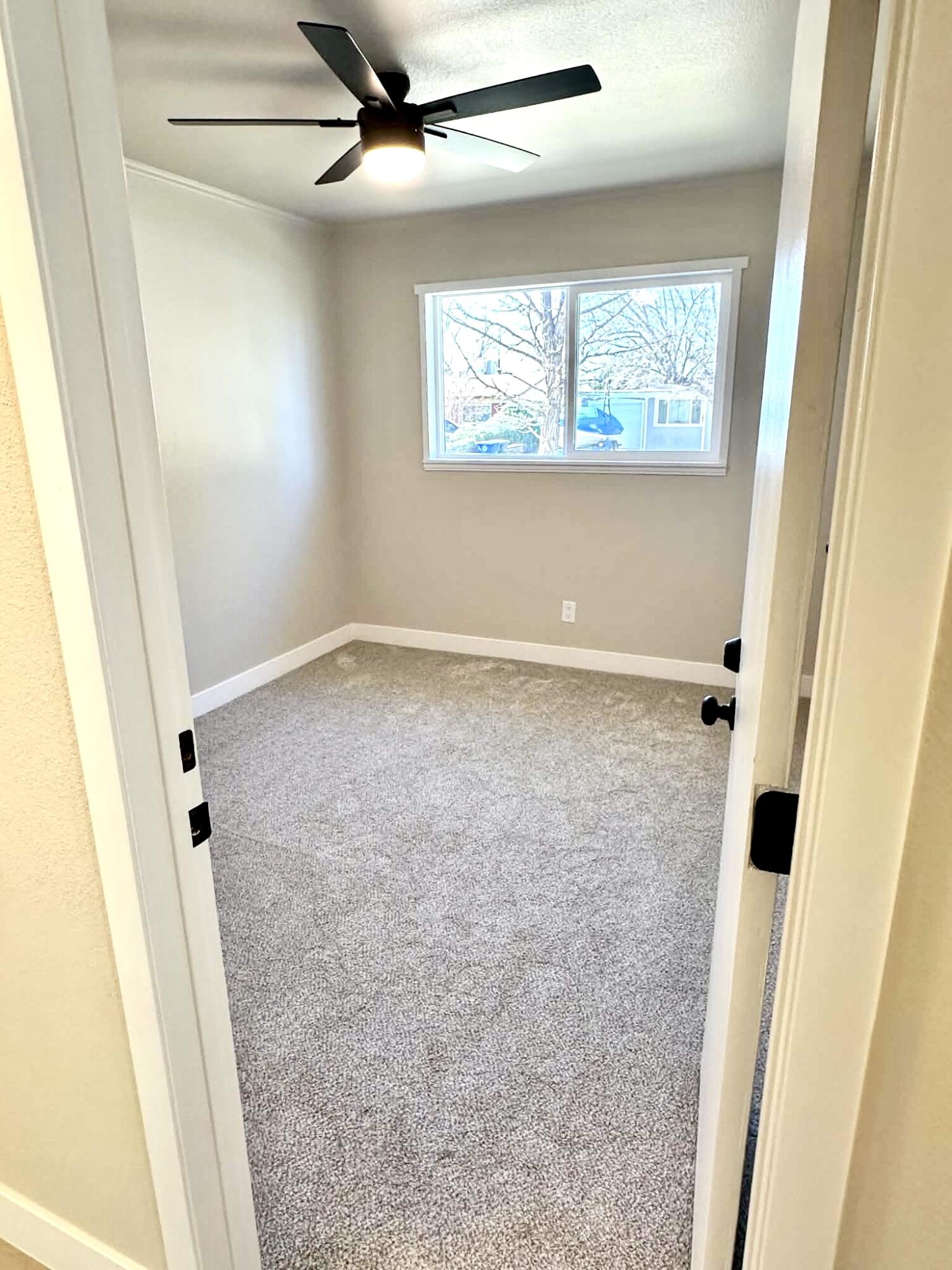Photo 8 — 1508 Muriel Street NE