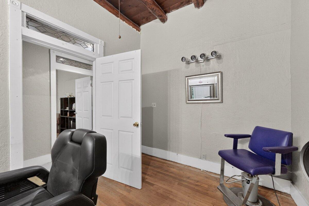 Photo 3 — 315 W Reinken Avenue