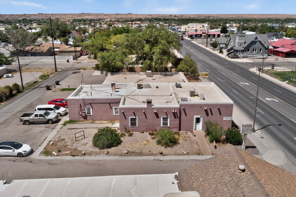 Photo 19 — 315 W Reinken Avenue