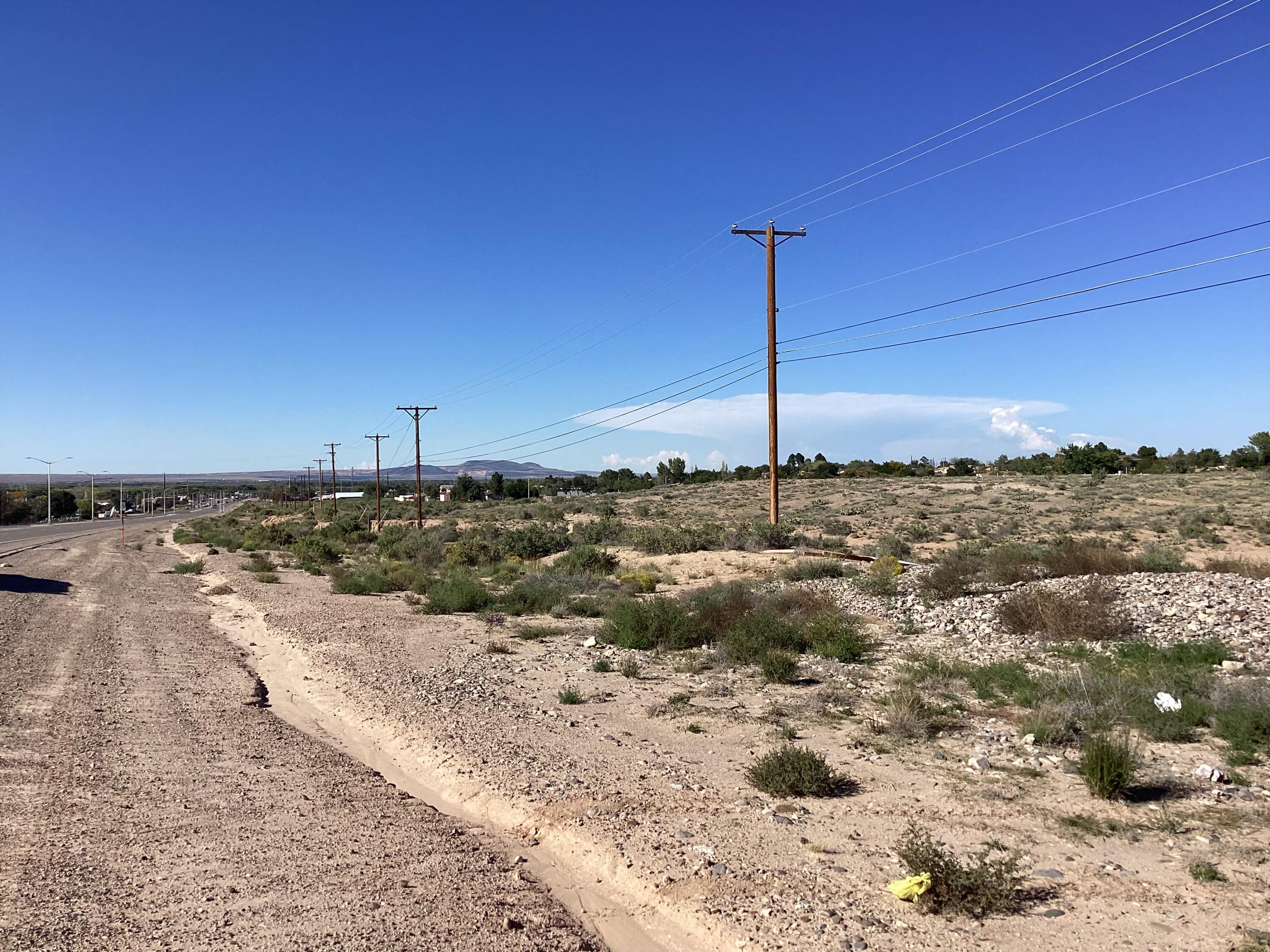 Photo 18 — 35 Torian Road