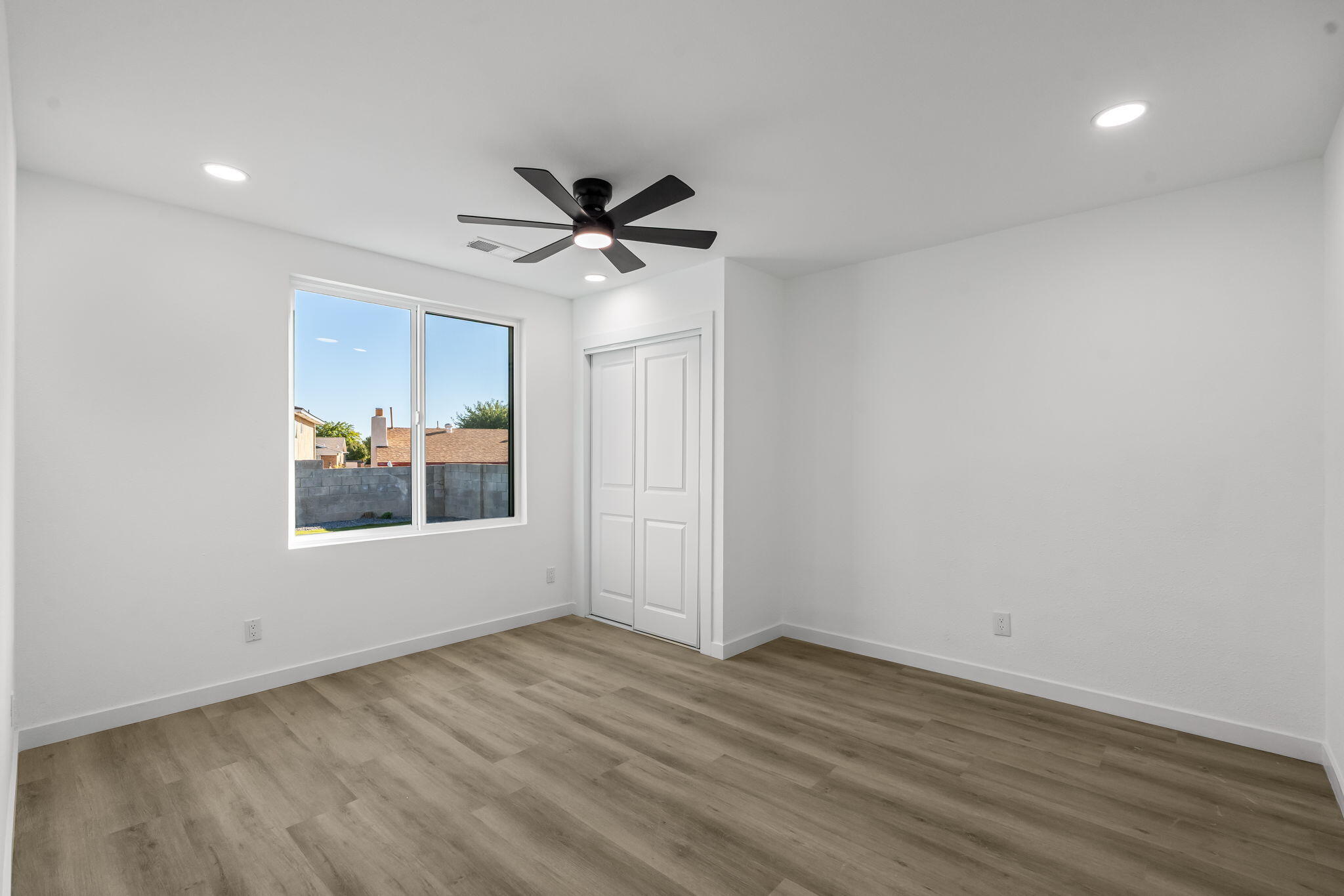 Photo 3 — 11304 Key West Drive NE