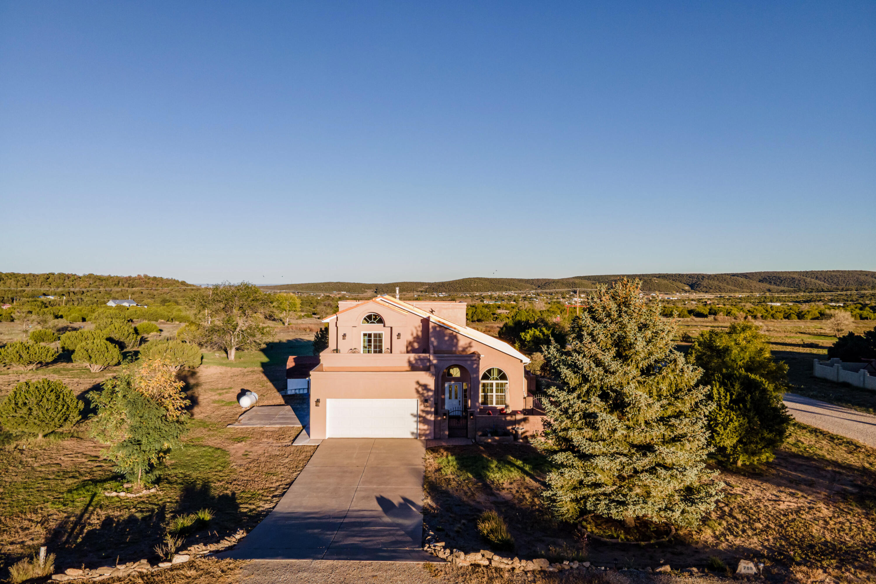 Photo 13 — 708 Tierra Alegre Court