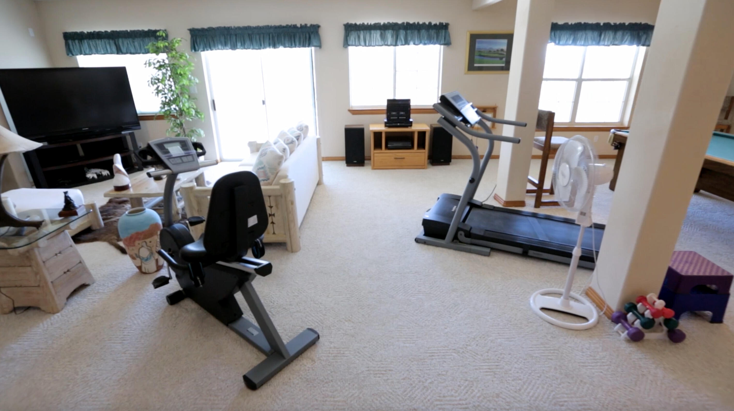 Photo 13 — 13516 Deer Trail Place NE