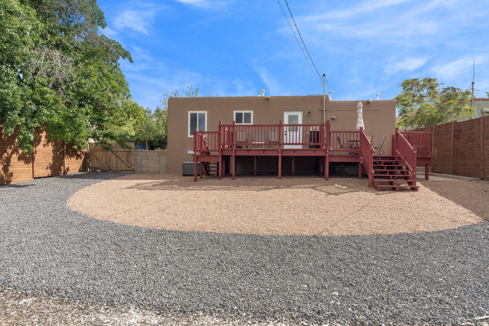 Photo 5 — 1609 Cornell Drive SE