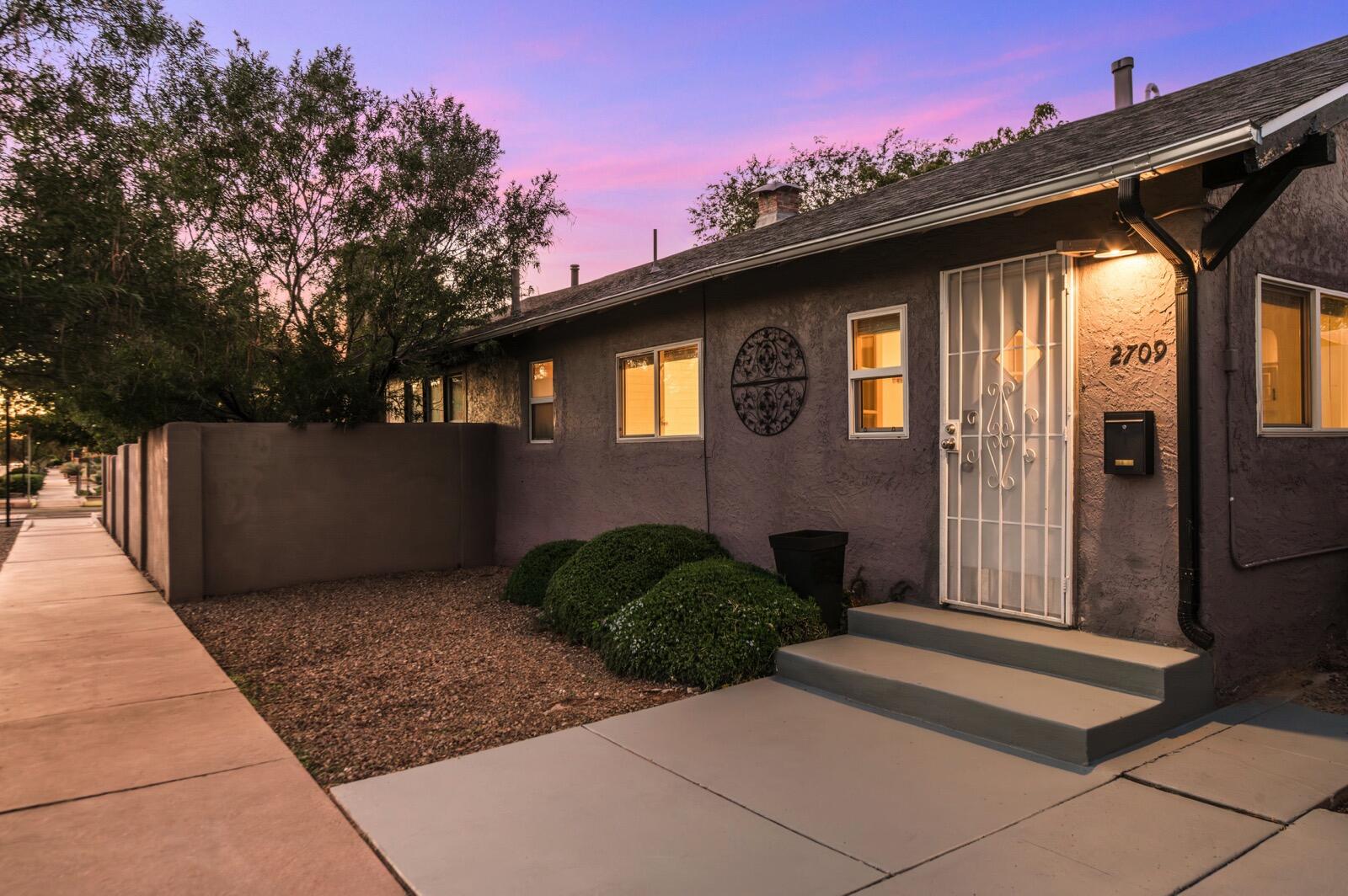 124 Princeton Drive SE, Albuquerque, NM 87106