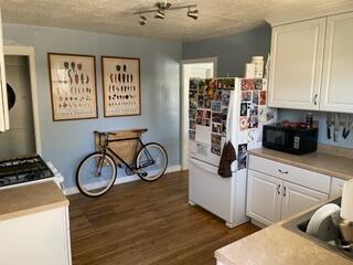 Photo 13 — 124 Princeton Drive SE