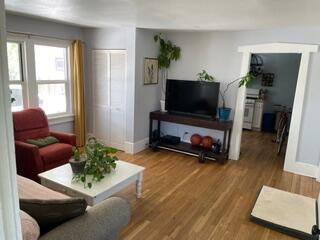 Photo 9 — 124 Princeton Drive SE