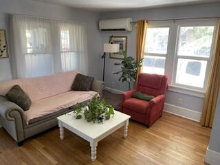 Photo 6 — 124 Princeton Drive SE