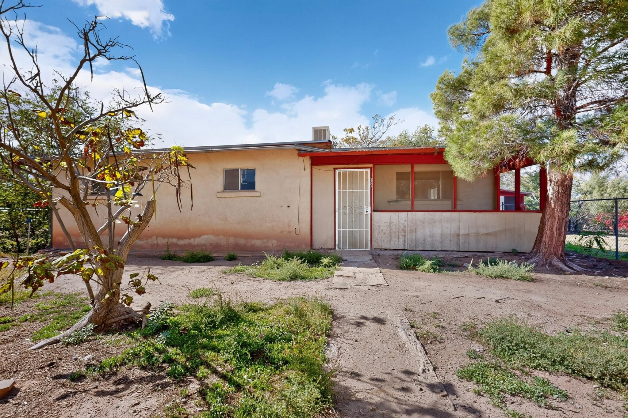 35 Llanito Road, Bernalillo, NM 87004